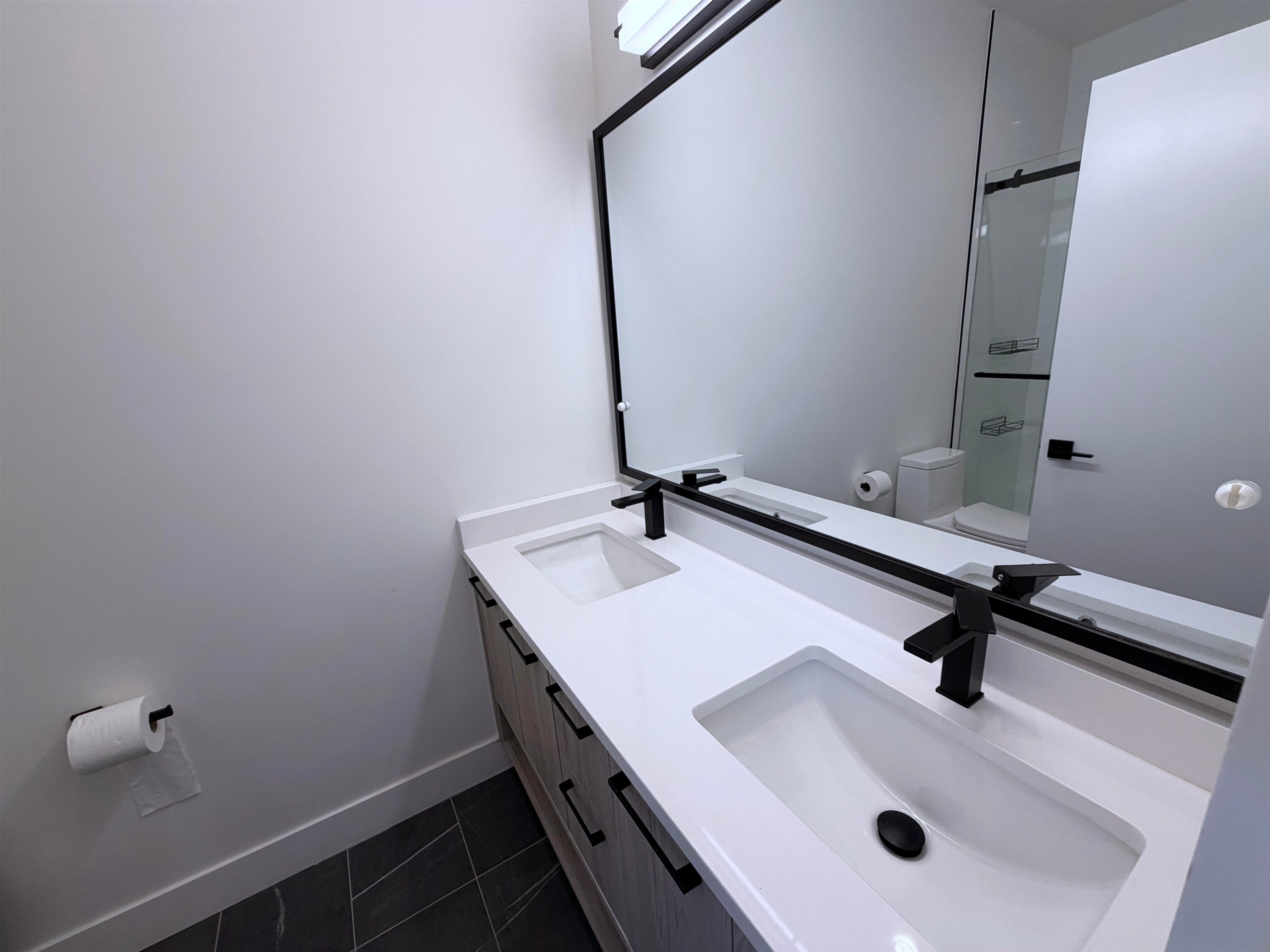 23-19330 Fairway Drive, Surrey, BC