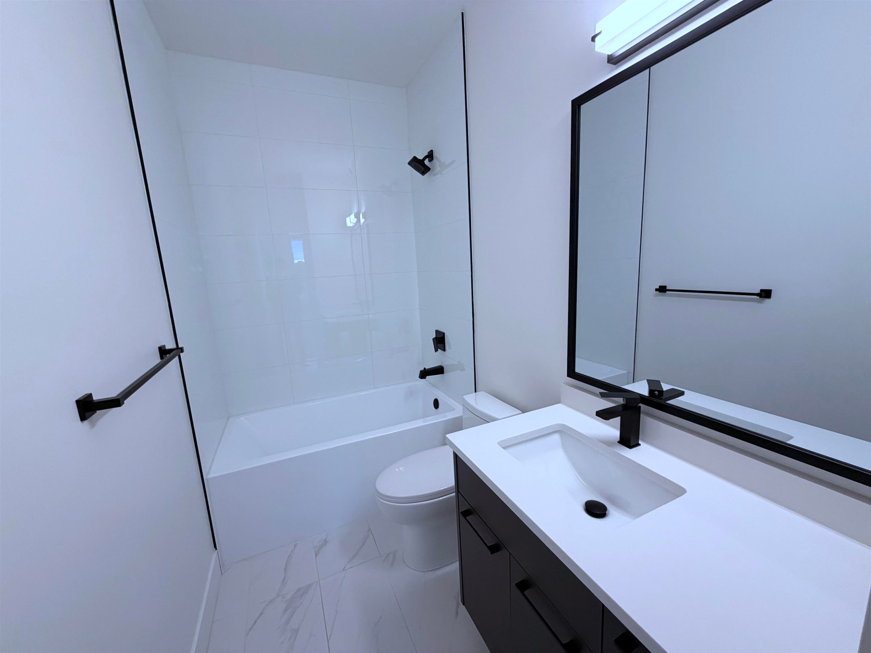 23-19330 Fairway Drive, Surrey, BC