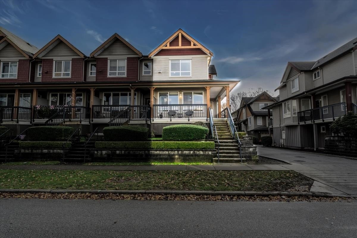 26-16772 61 Avenue, Surrey, BC