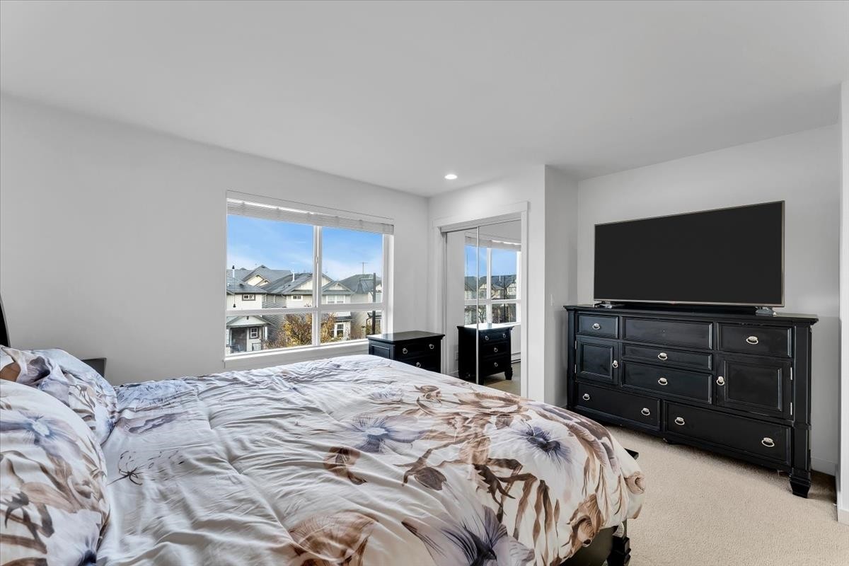 26-16772 61 Avenue, Surrey, BC