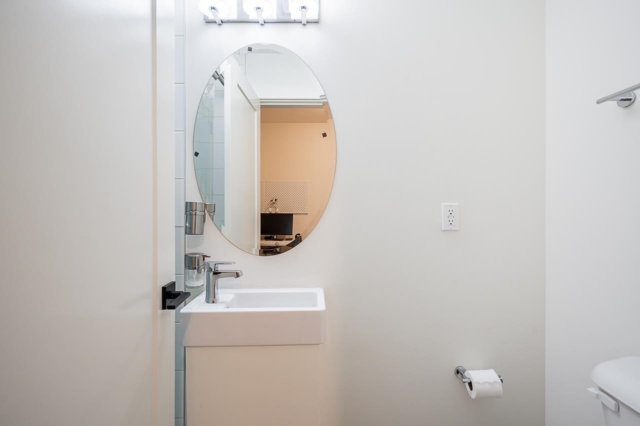 17-14057 60A Avenue, Surrey, BC