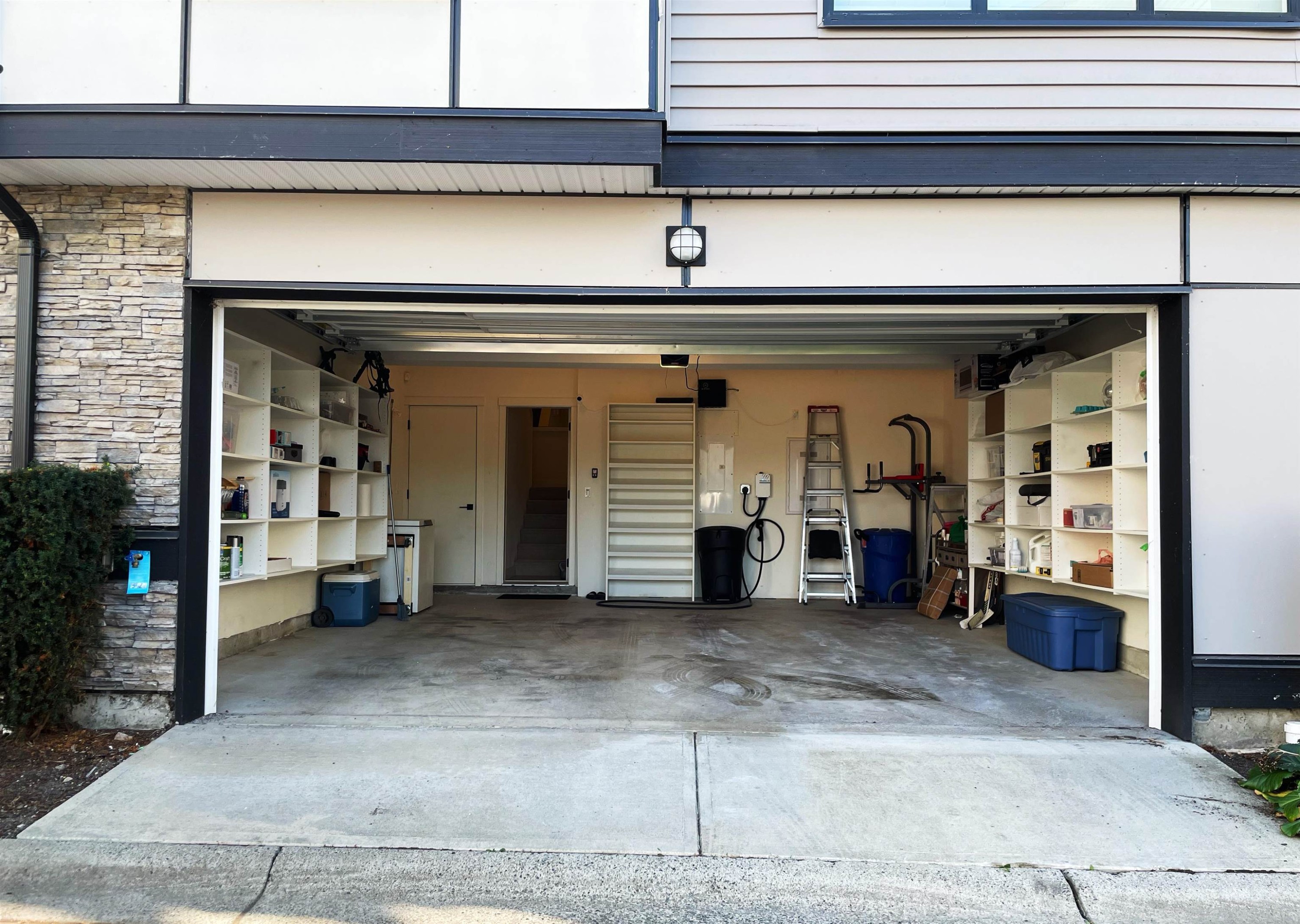 17-14057 60A Avenue, Surrey, BC