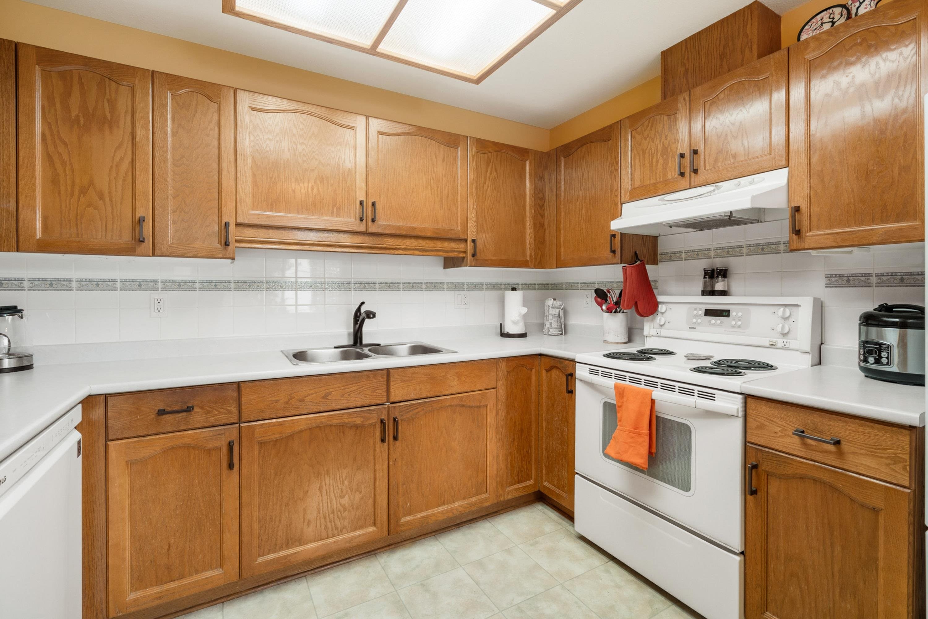 30-6140 192 Street, Surrey, BC