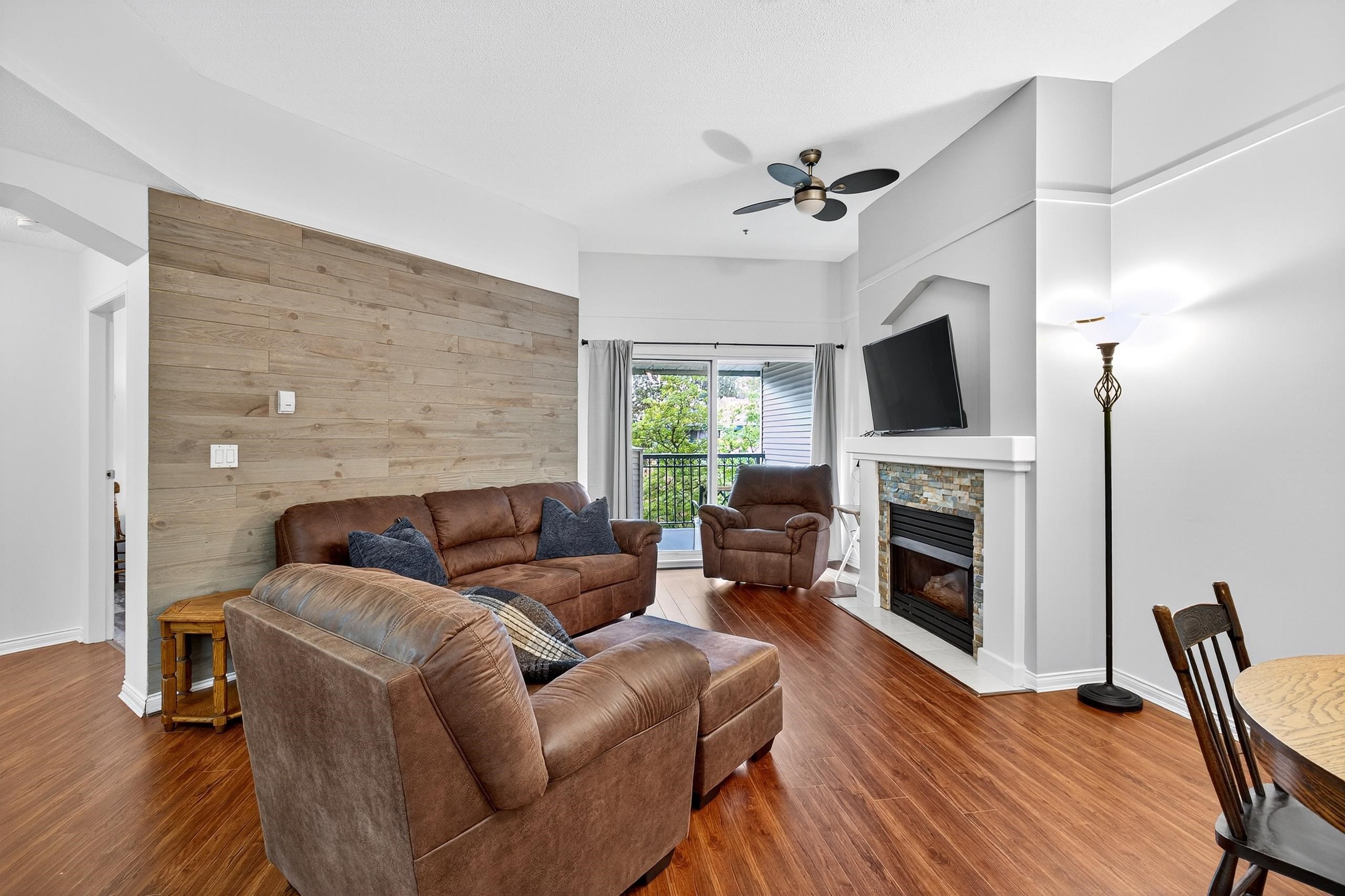 322-19528 Fraser Highway, Surrey, BC