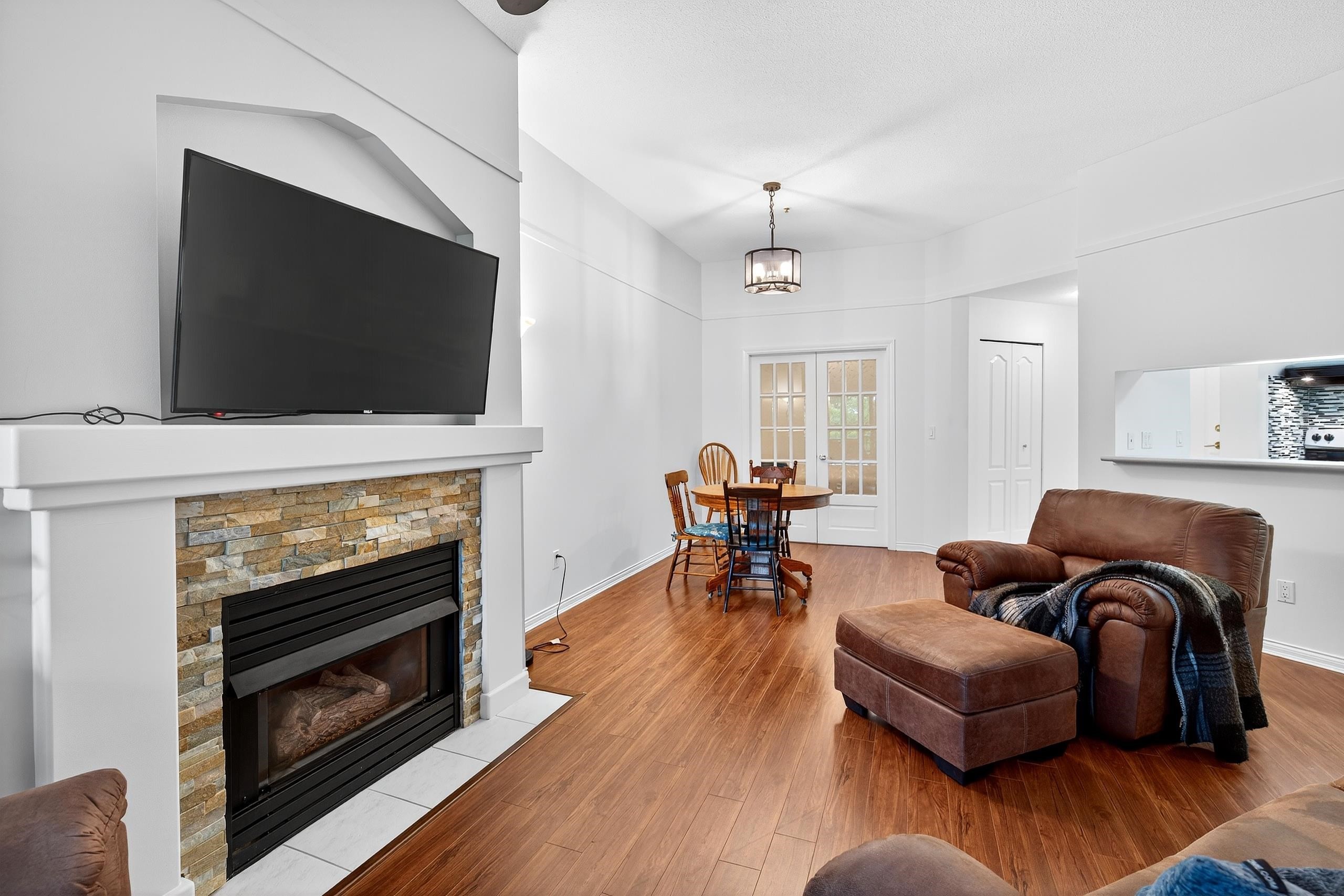 322-19528 Fraser Highway, Surrey, BC