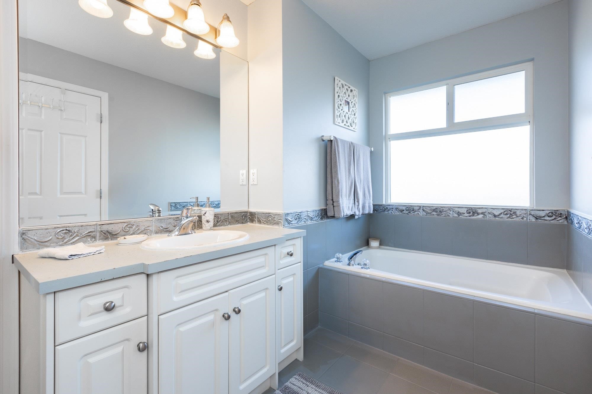 13559 62B Avenue, Surrey, BC