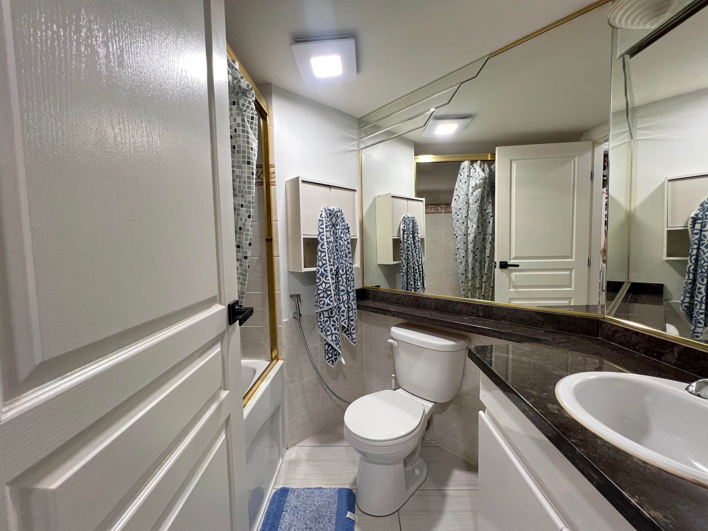 303-8115 121A Street, Surrey, BC