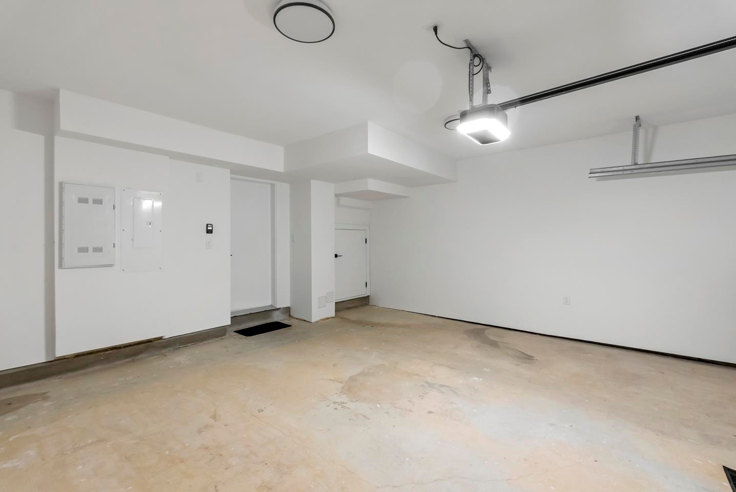 32-13895 64 Avenue, Surrey, BC