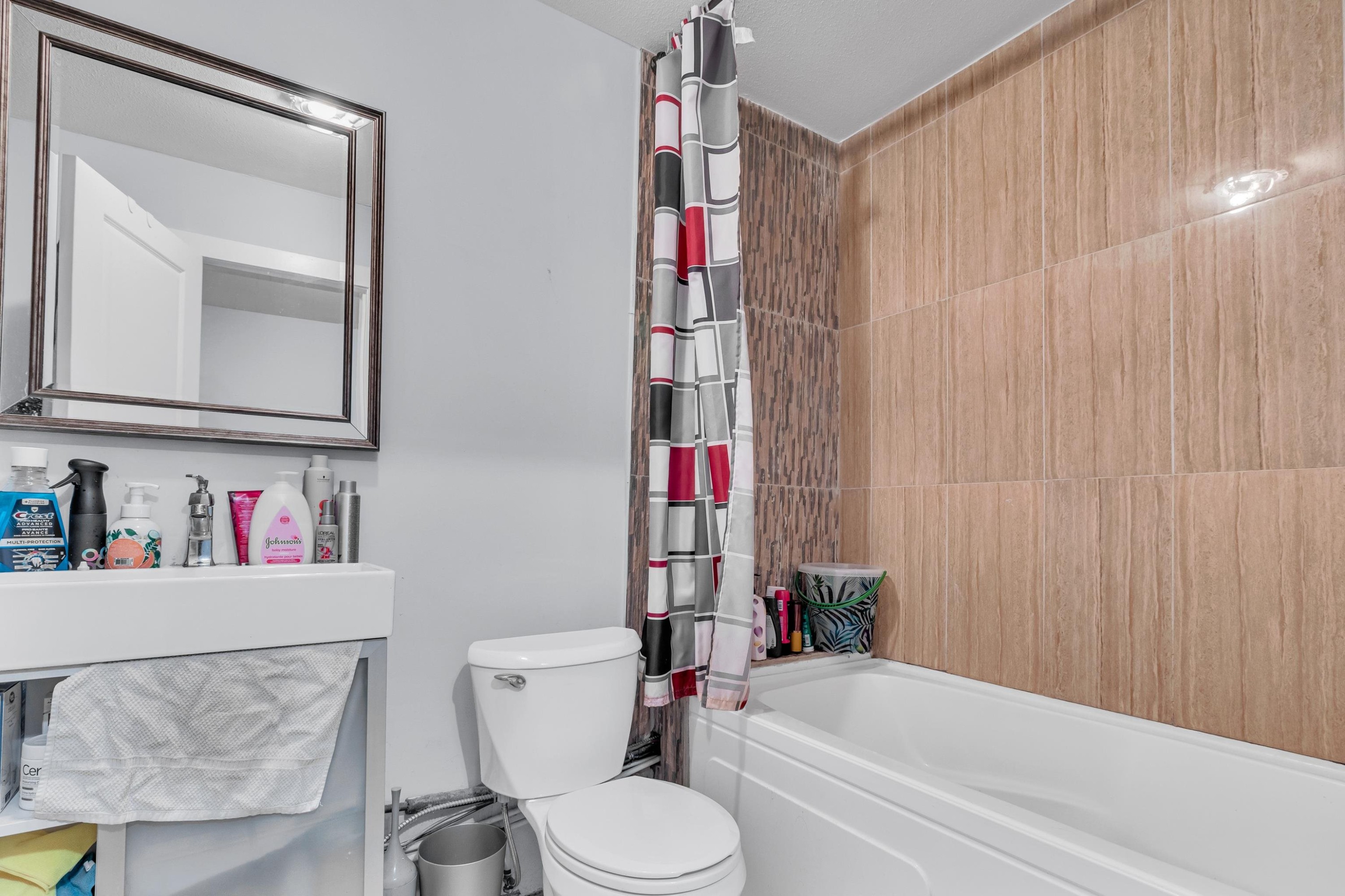 202-9580 Prince Charles Boulevard, Surrey, BC