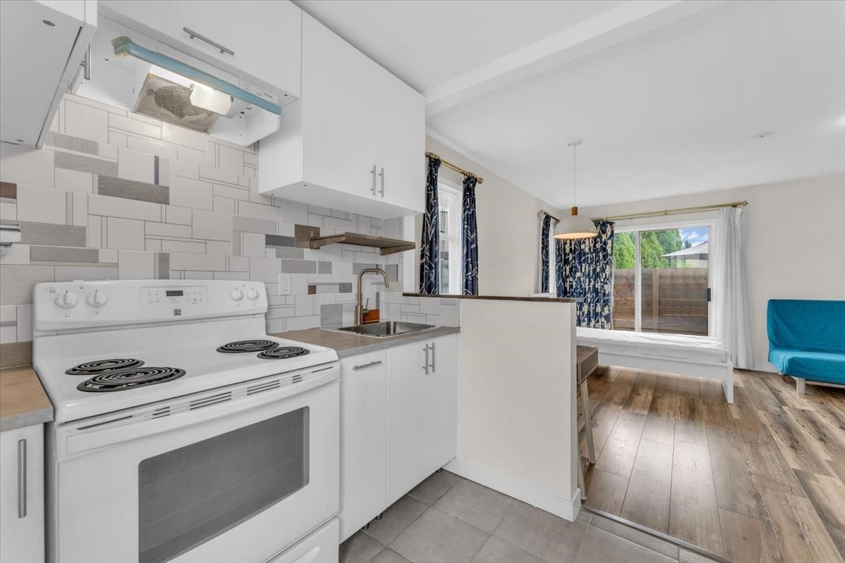 10552 Woodglen Close, Surrey, BC