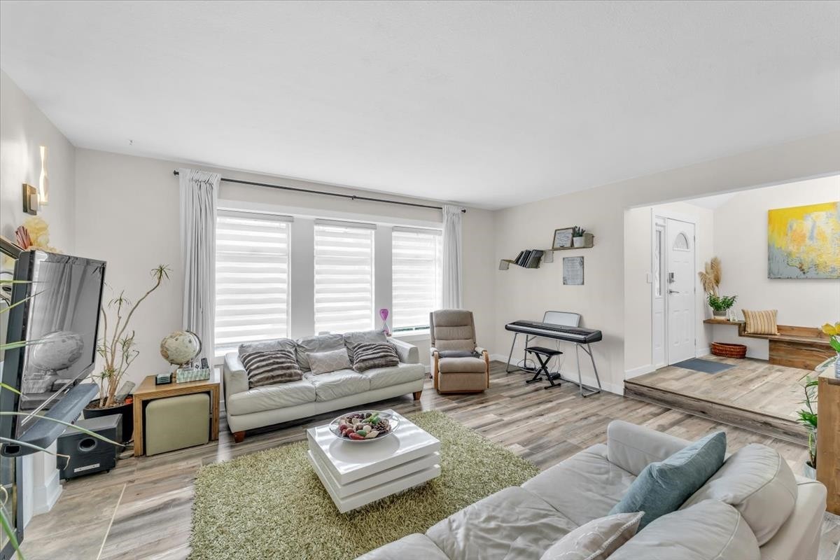 10552 Woodglen Close, Surrey, BC