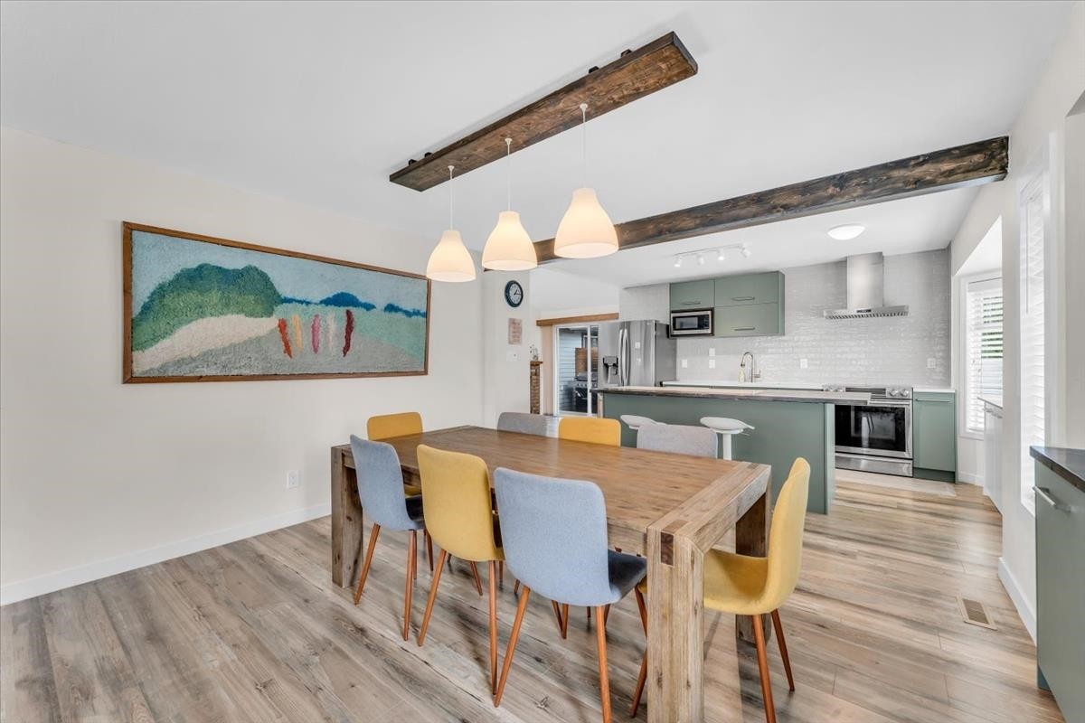 10552 Woodglen Close, Surrey, BC