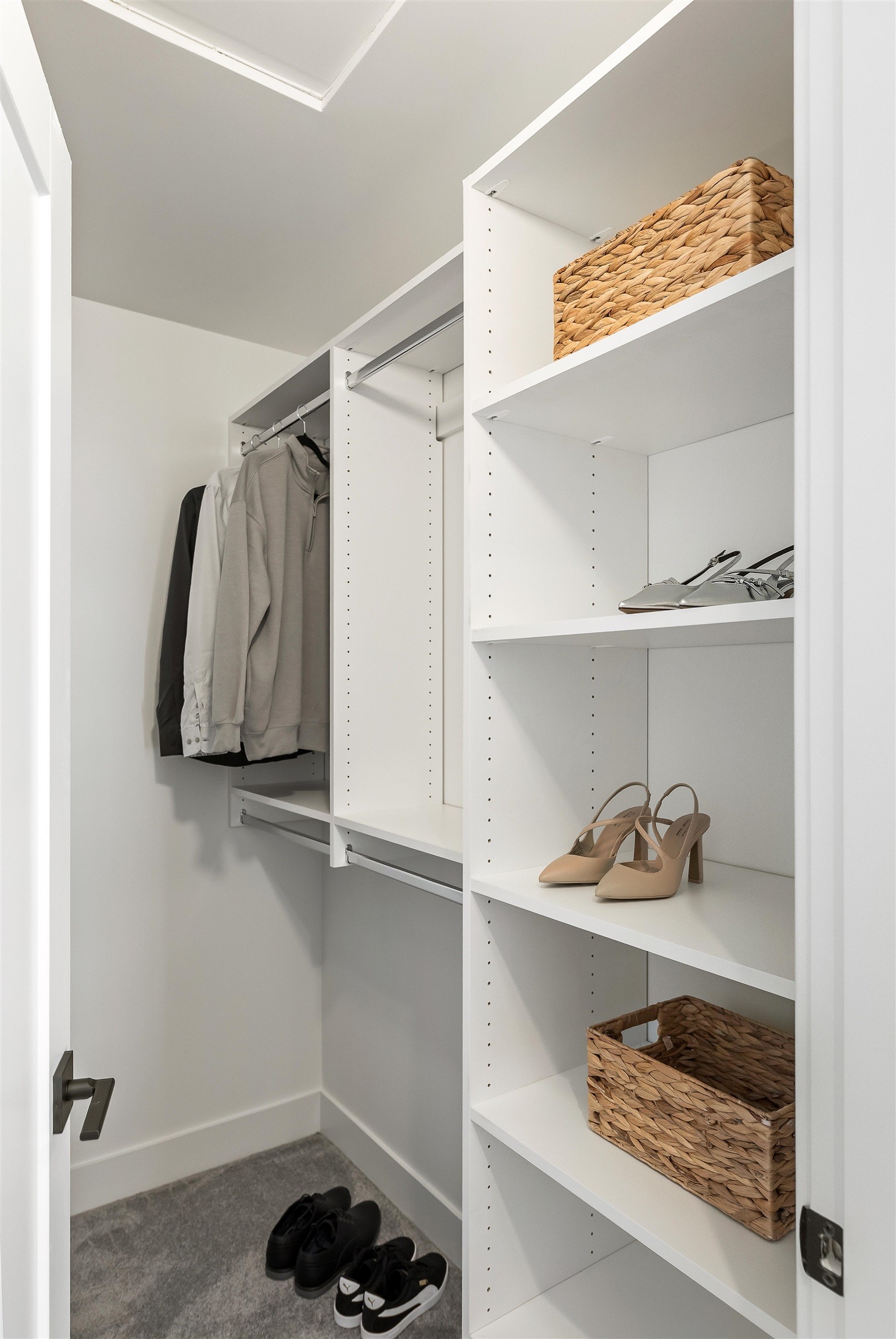 16-12635 63 Avenue, Surrey, BC