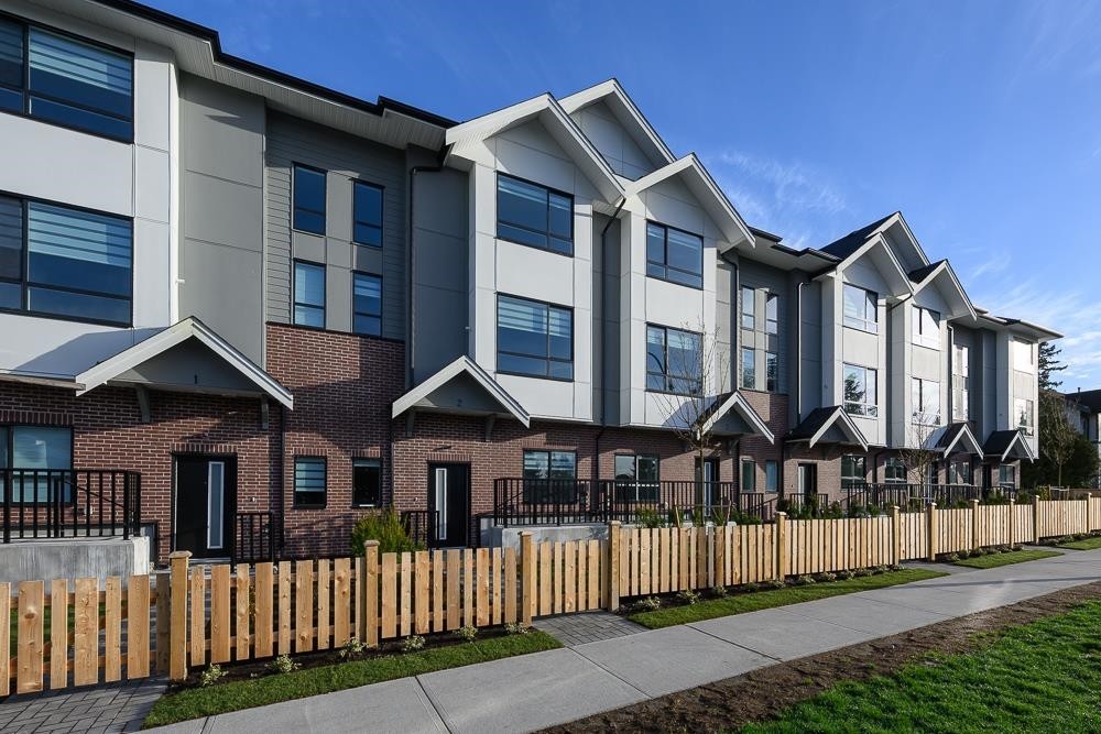 16-12635 63 Avenue, Surrey, BC