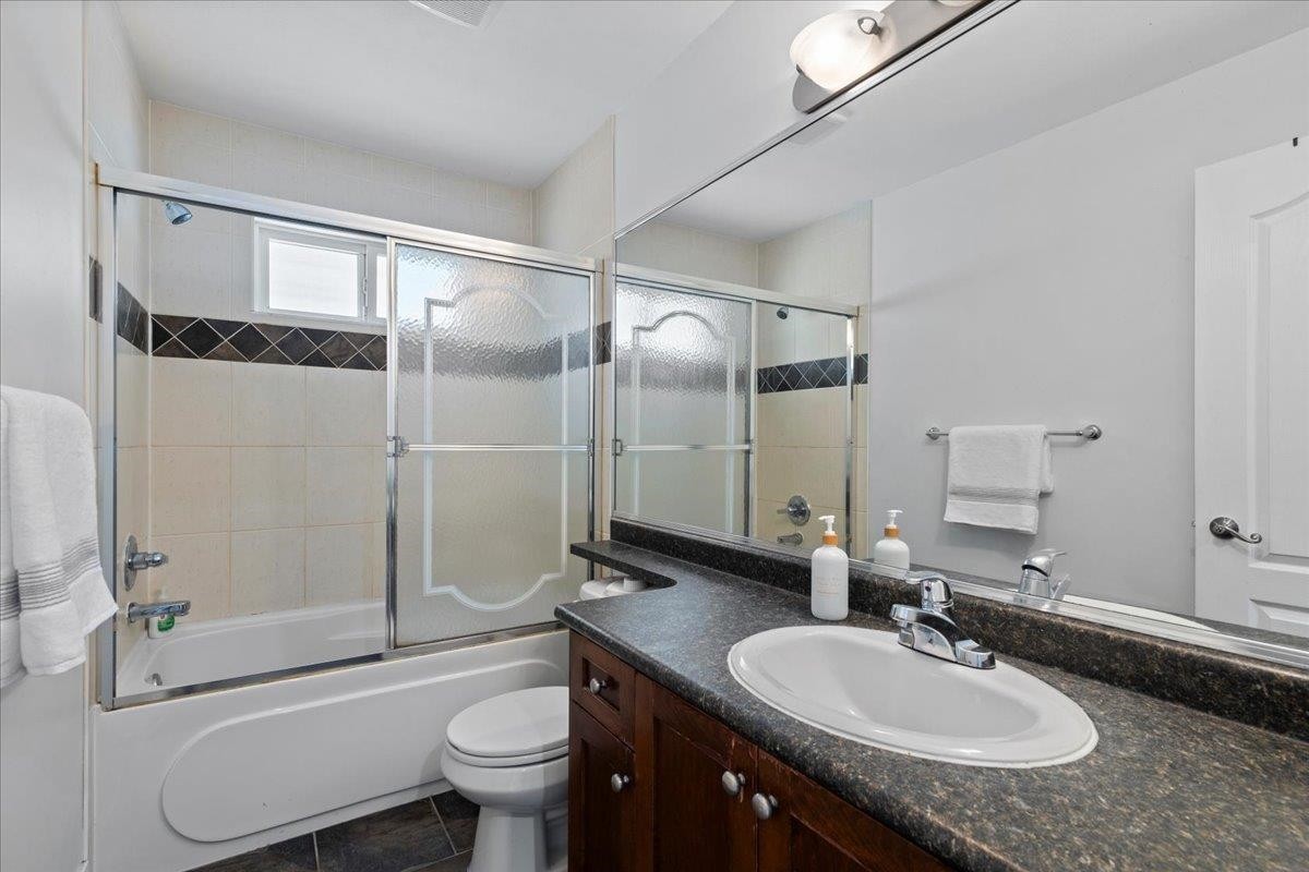 18118 67 Avenue, Surrey, BC