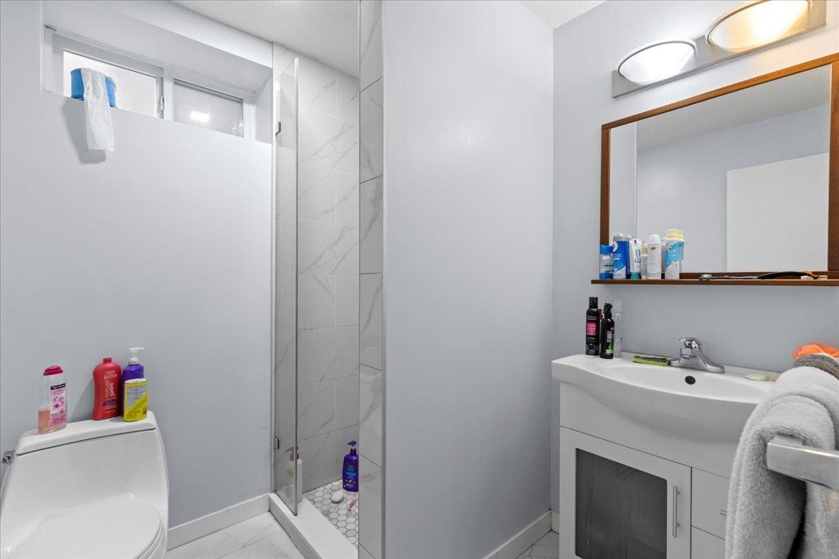 18118 67 Avenue, Surrey, BC