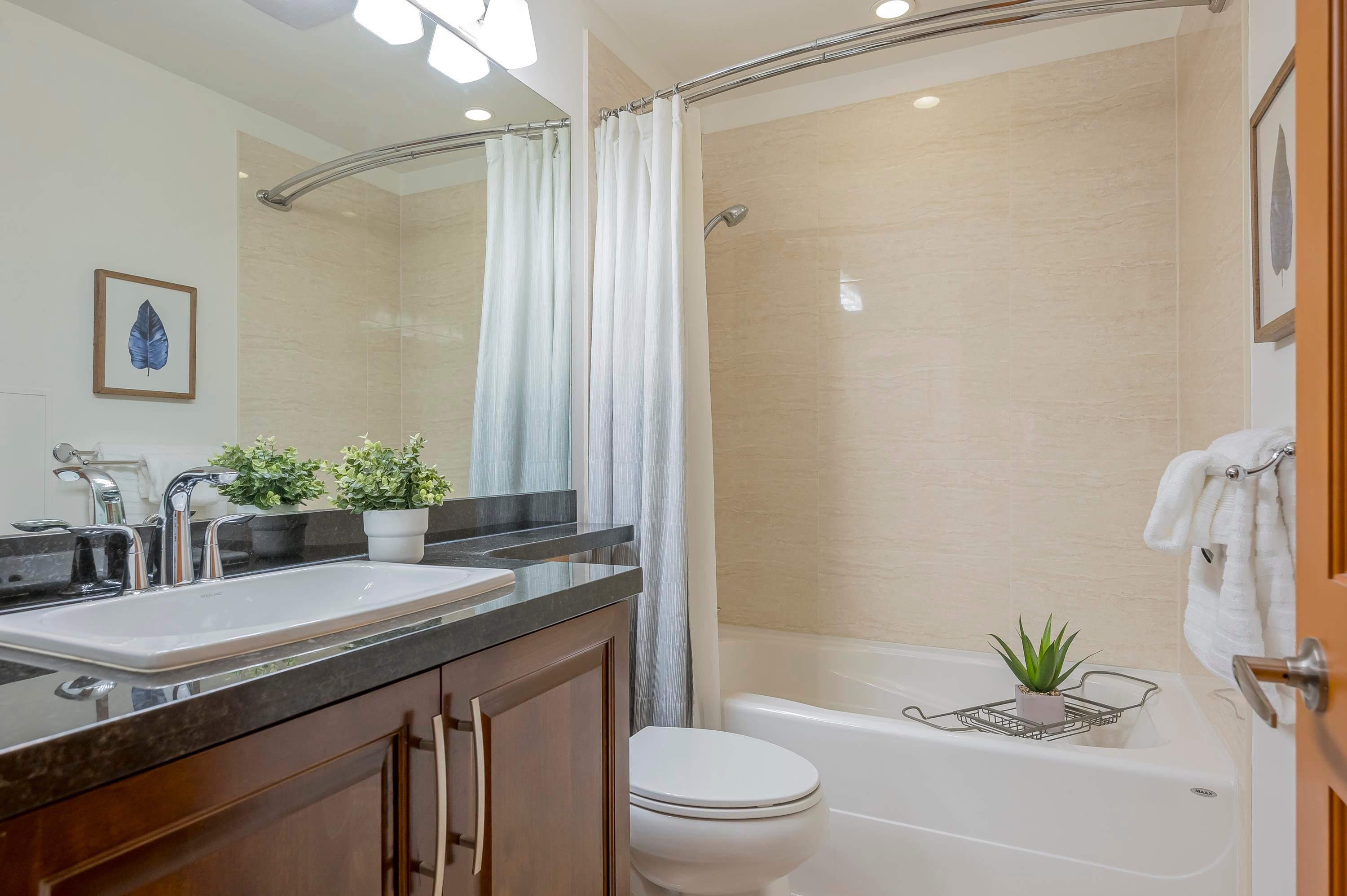 592-8288 207A Street, Langley, BC