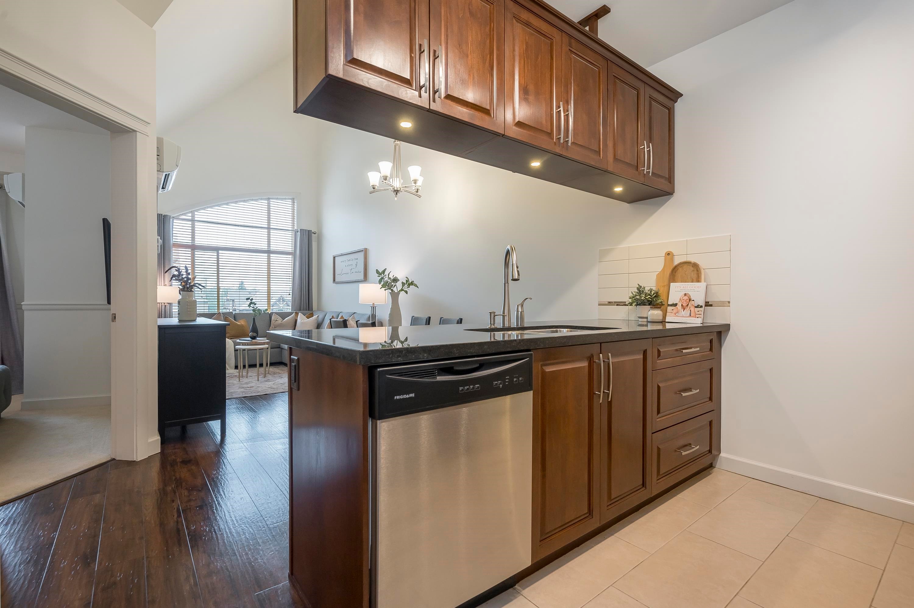 592-8288 207A Street, Langley, BC