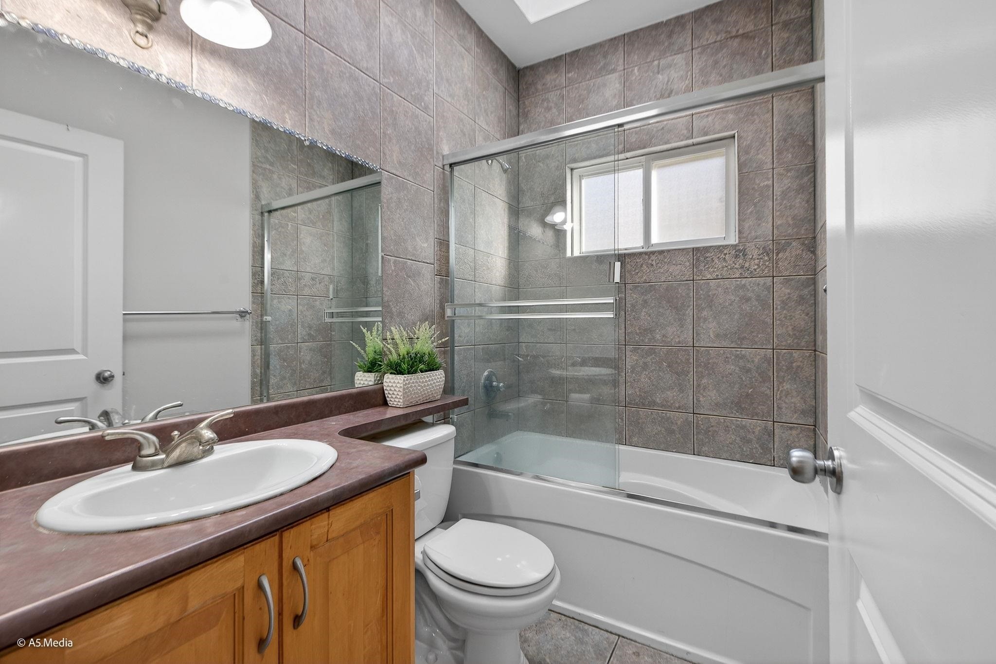 14170 65 Avenue, Surrey, BC