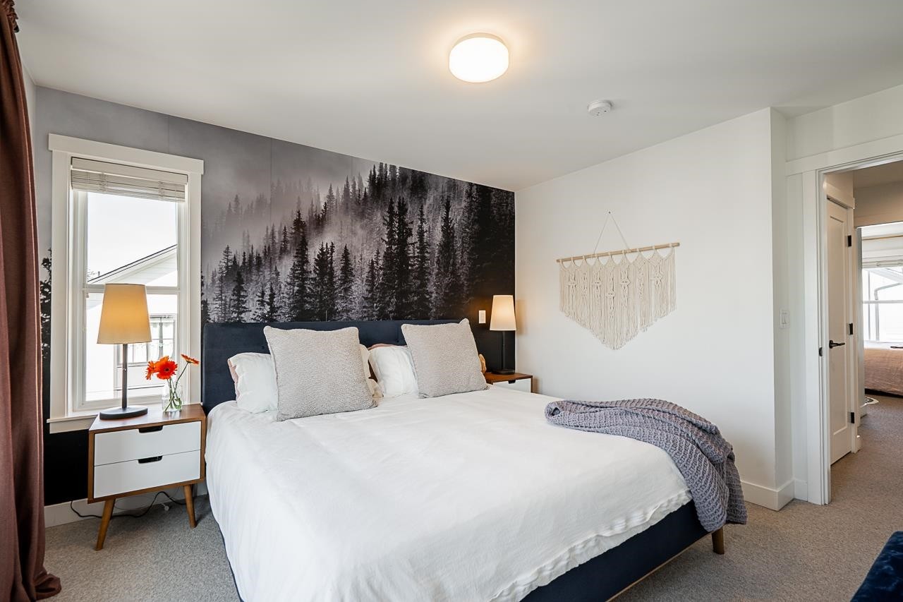 15-16565 24A Avenue, Surrey, BC