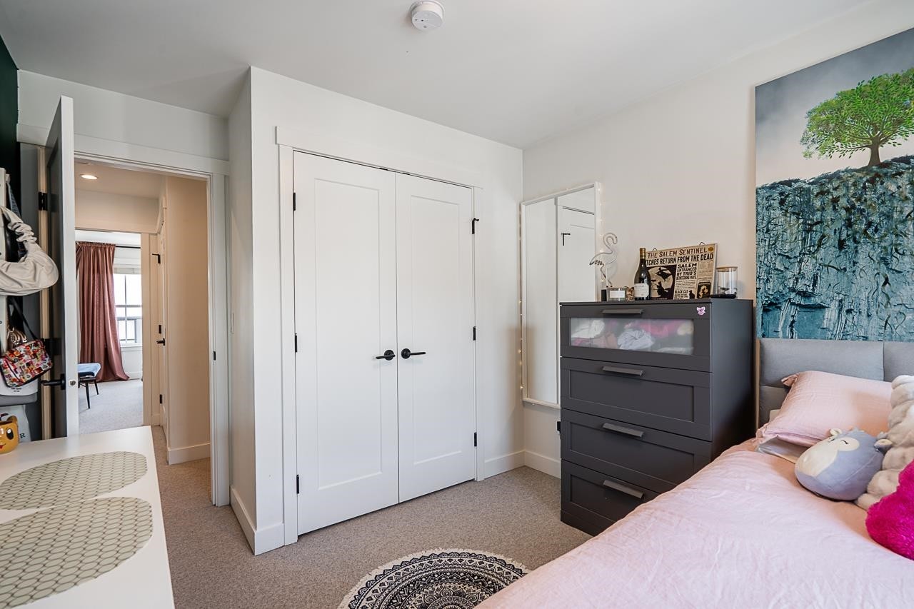 15-16565 24A Avenue, Surrey, BC