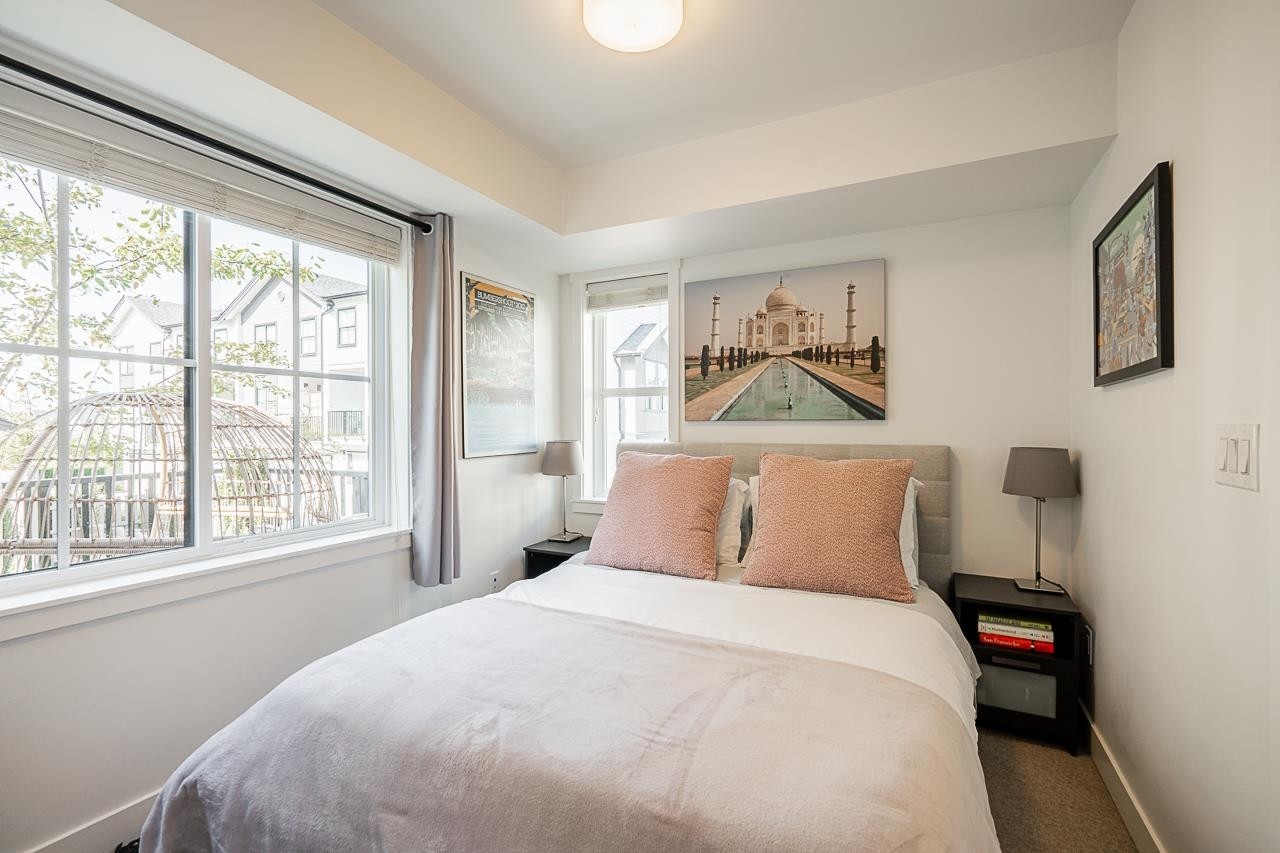 15-16565 24A Avenue, Surrey, BC