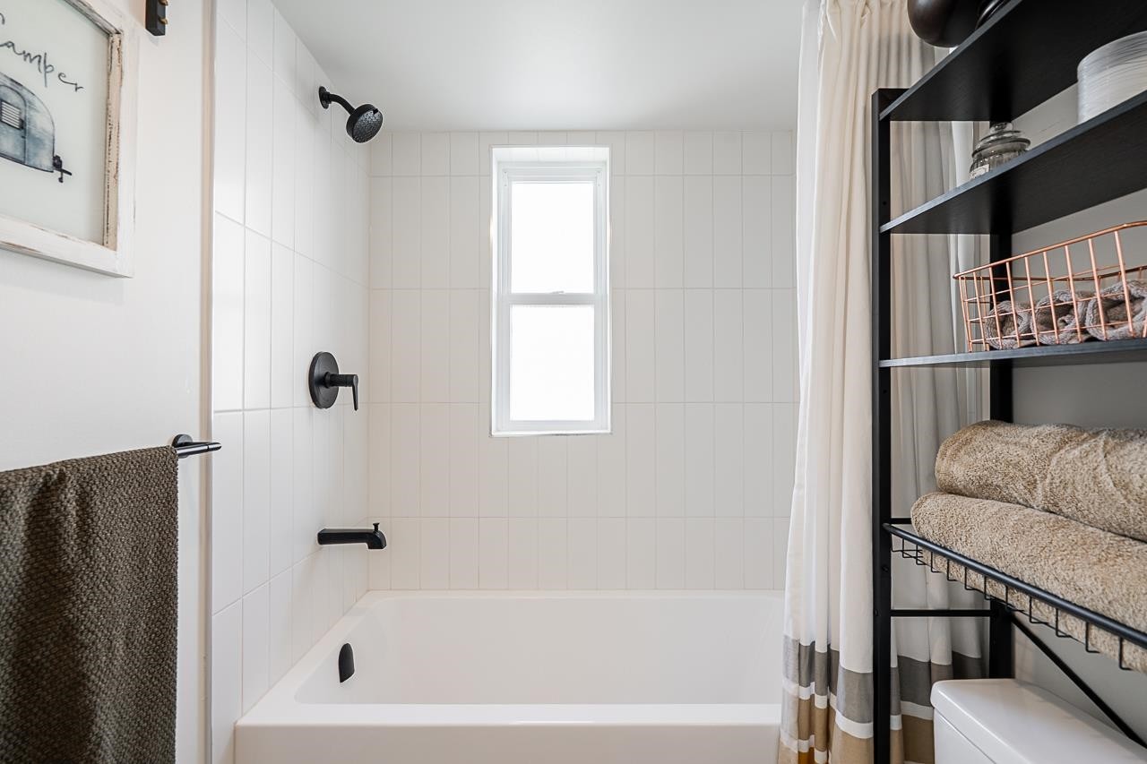 15-16565 24A Avenue, Surrey, BC