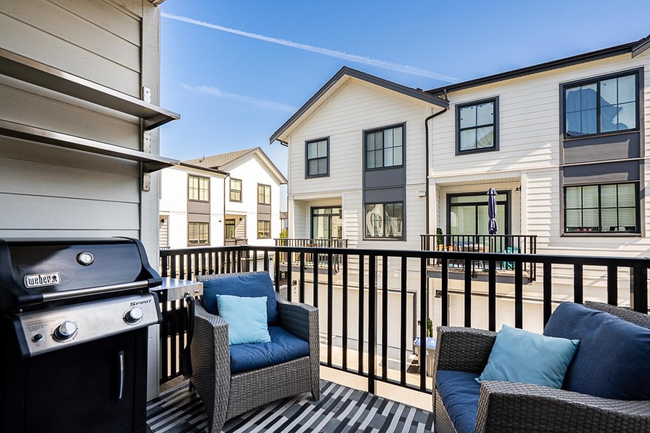 15-16565 24A Avenue, Surrey, BC