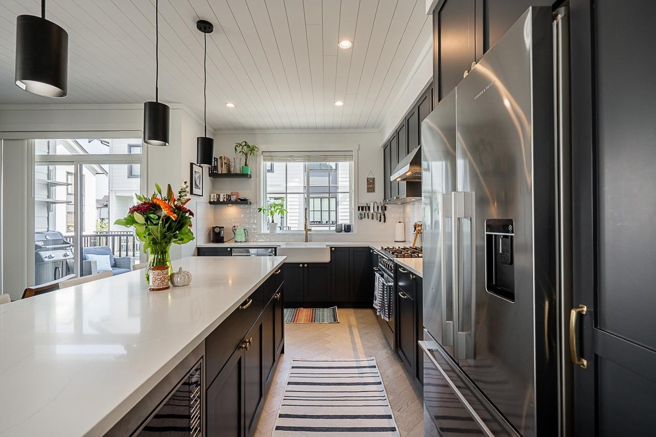 15-16565 24A Avenue, Surrey, BC