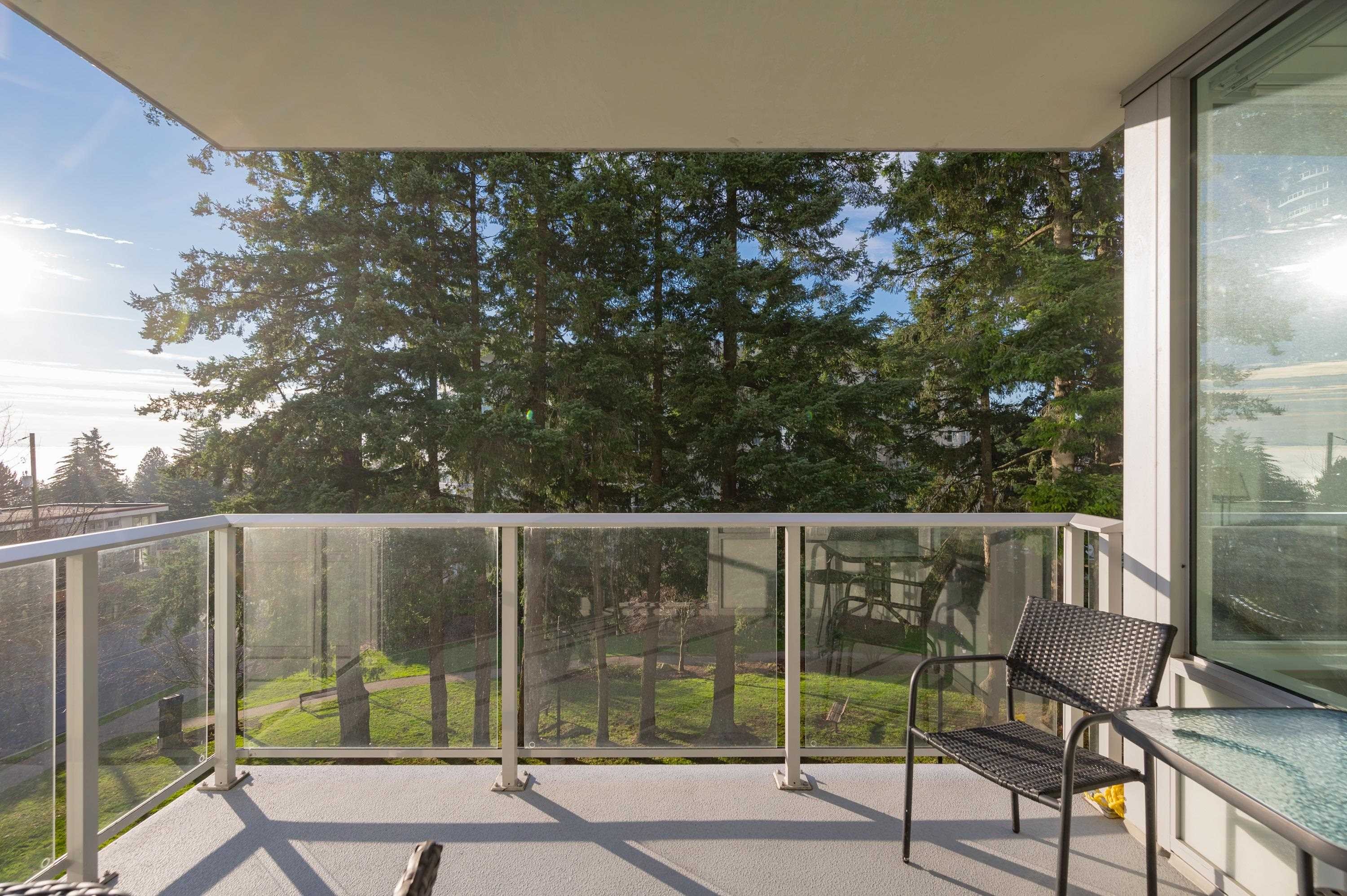 315-15165 Thrift Avenue, White Rock, BC