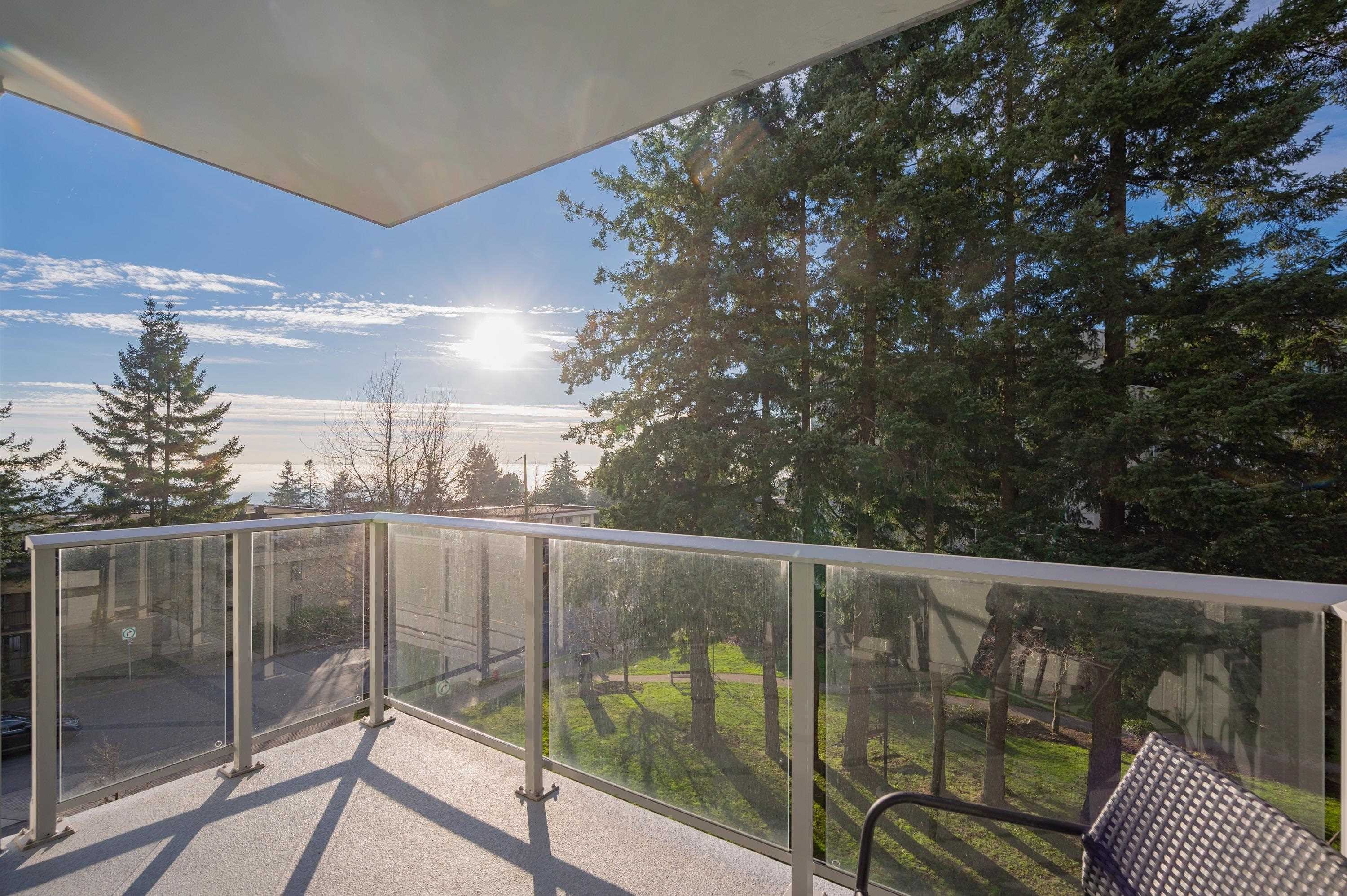 315-15165 Thrift Avenue, White Rock, BC