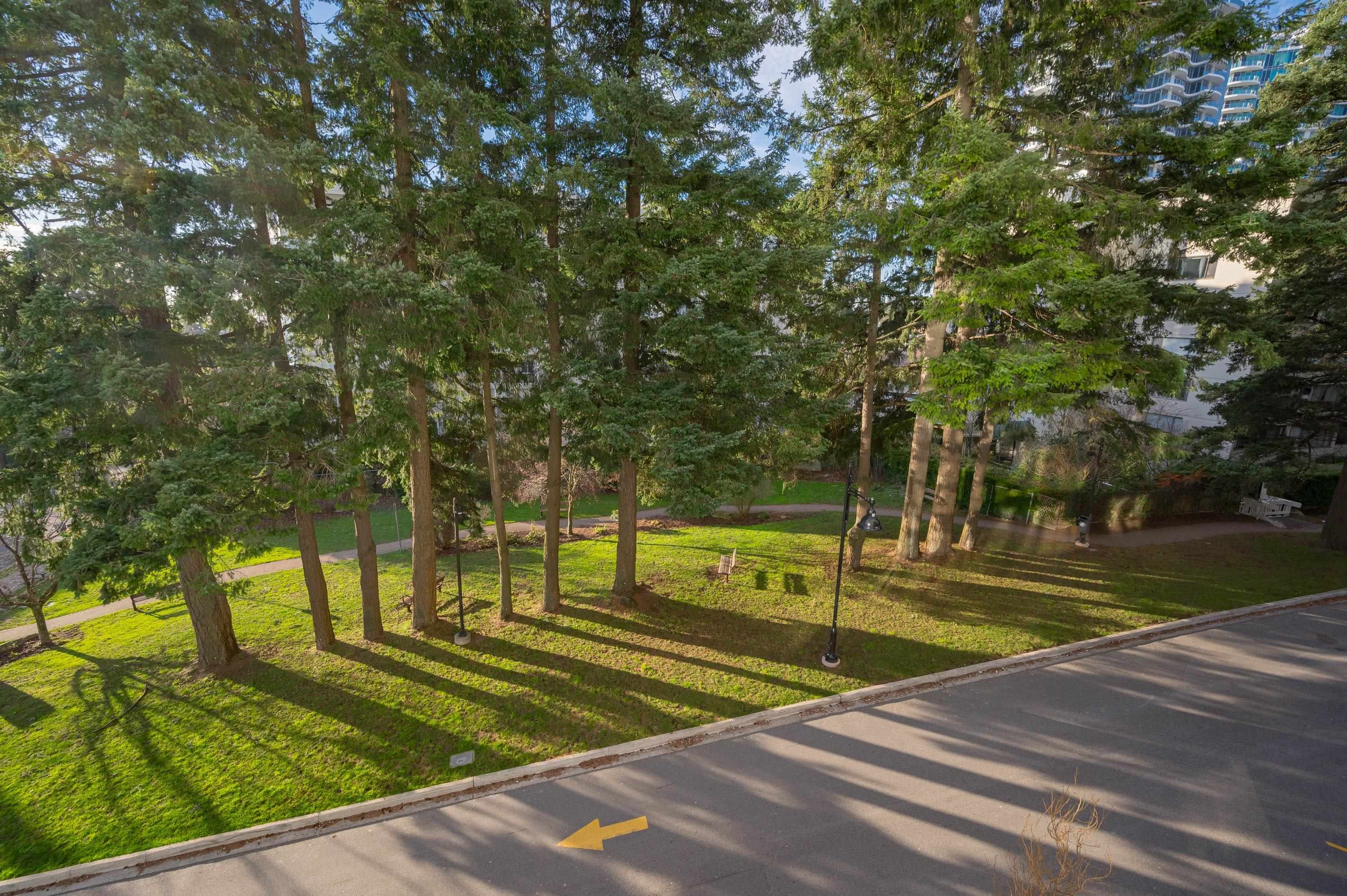 315-15165 Thrift Avenue, White Rock, BC