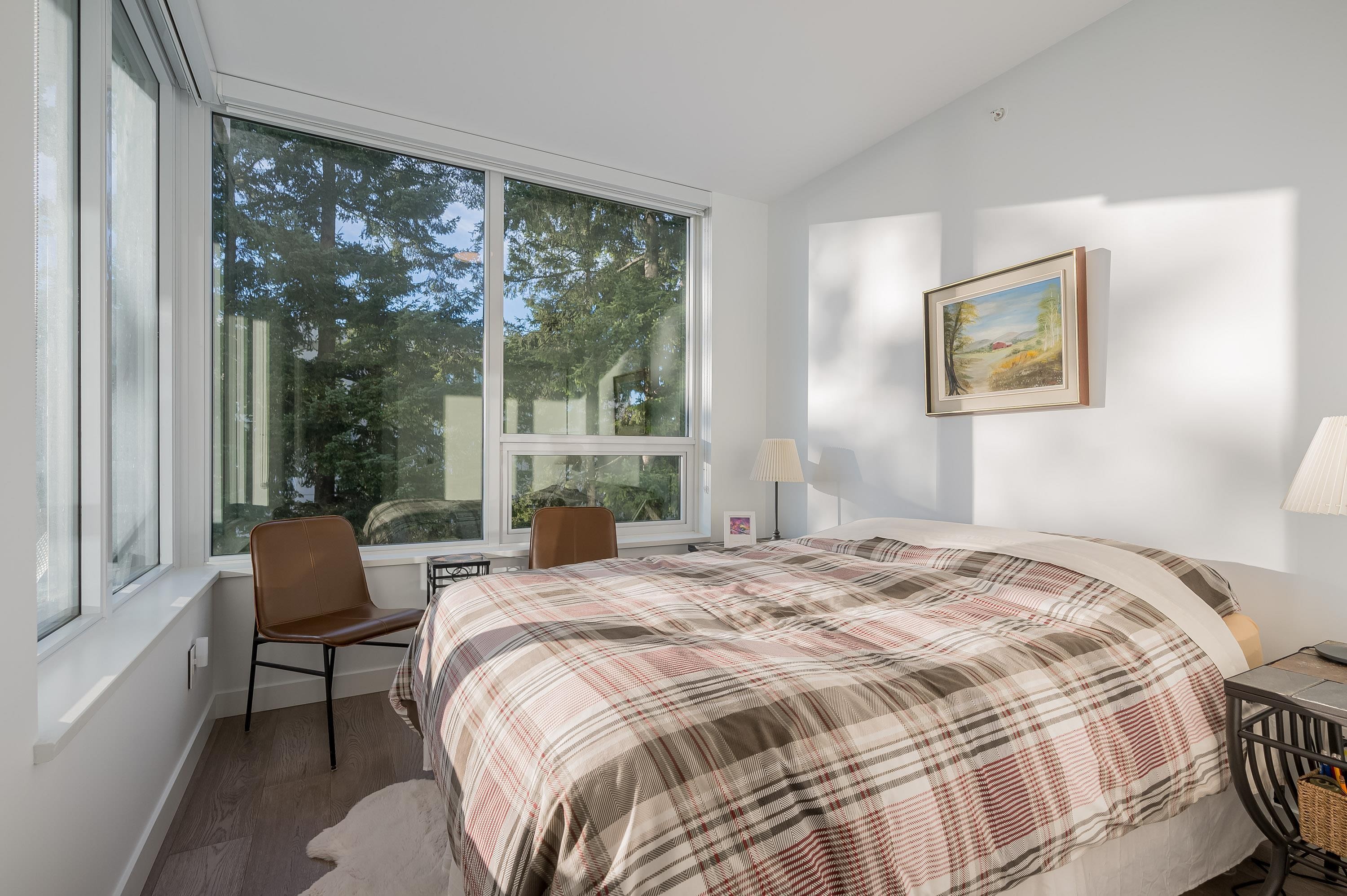 315-15165 Thrift Avenue, White Rock, BC