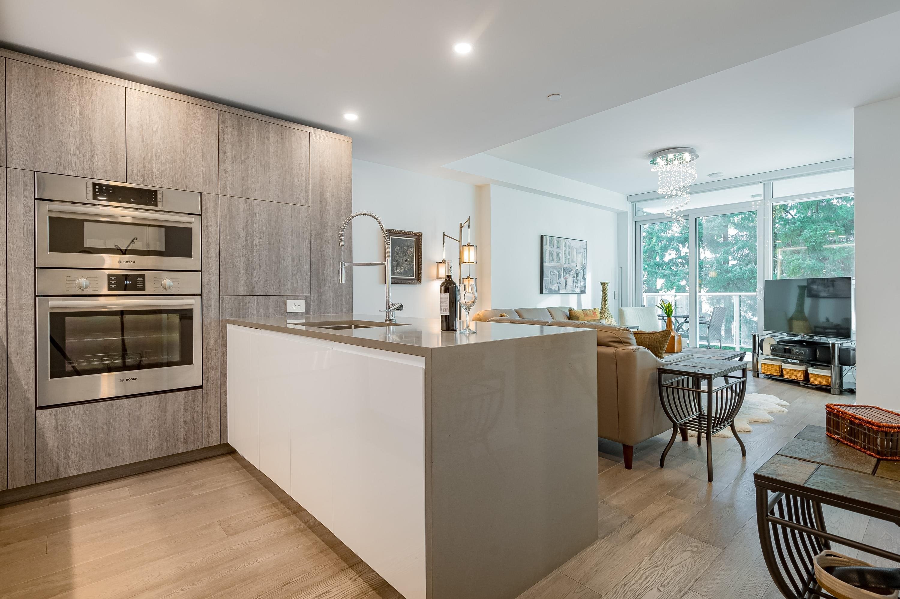 315-15165 Thrift Avenue, White Rock, BC