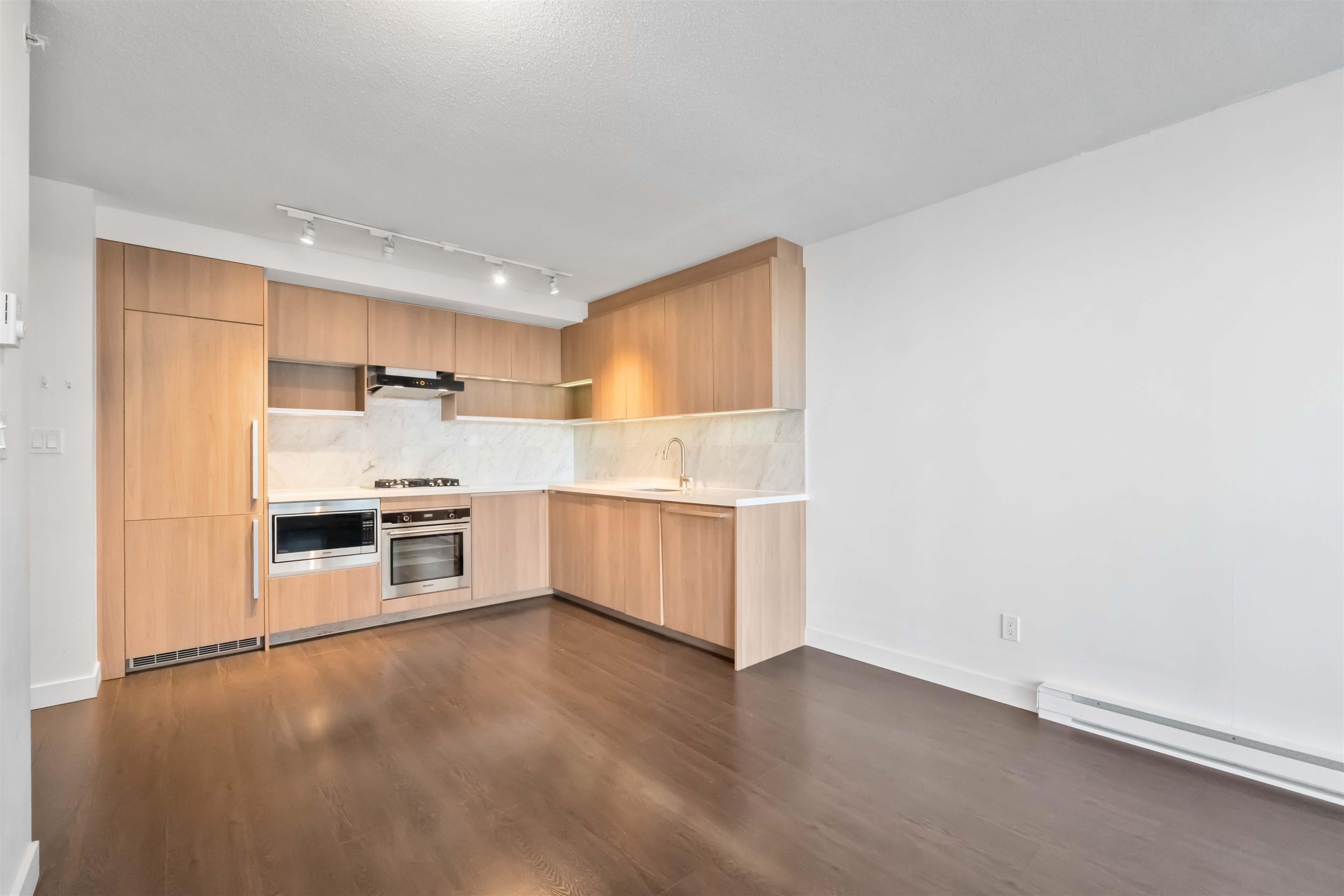 3301-13750 100 Avenue, Surrey, BC