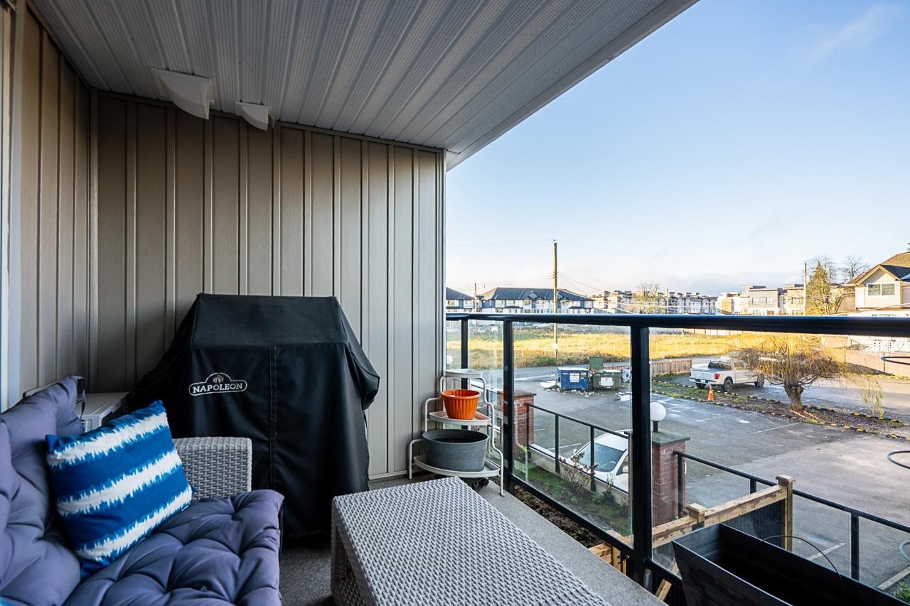 202-19730 56 Avenue, Langley, BC