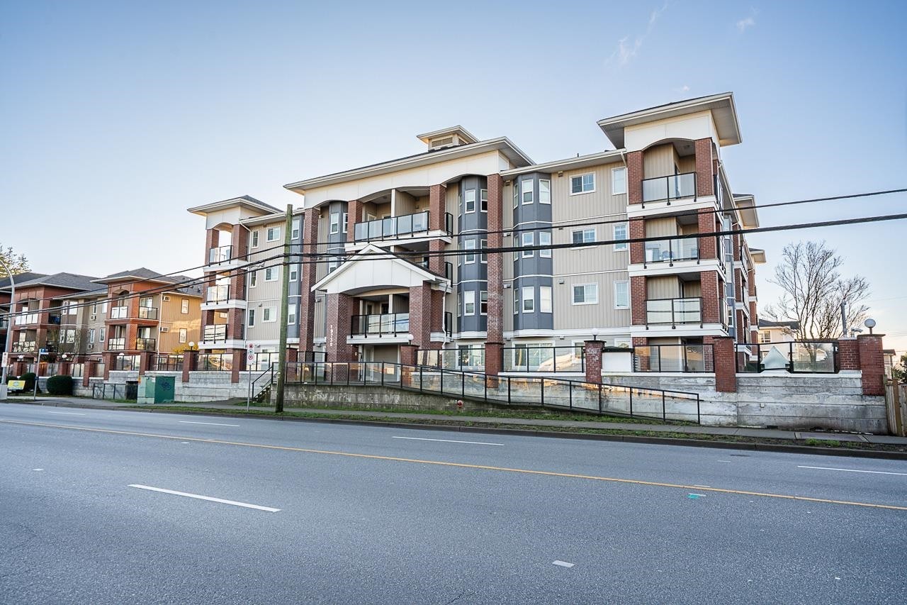 202-19730 56 Avenue, Langley, BC