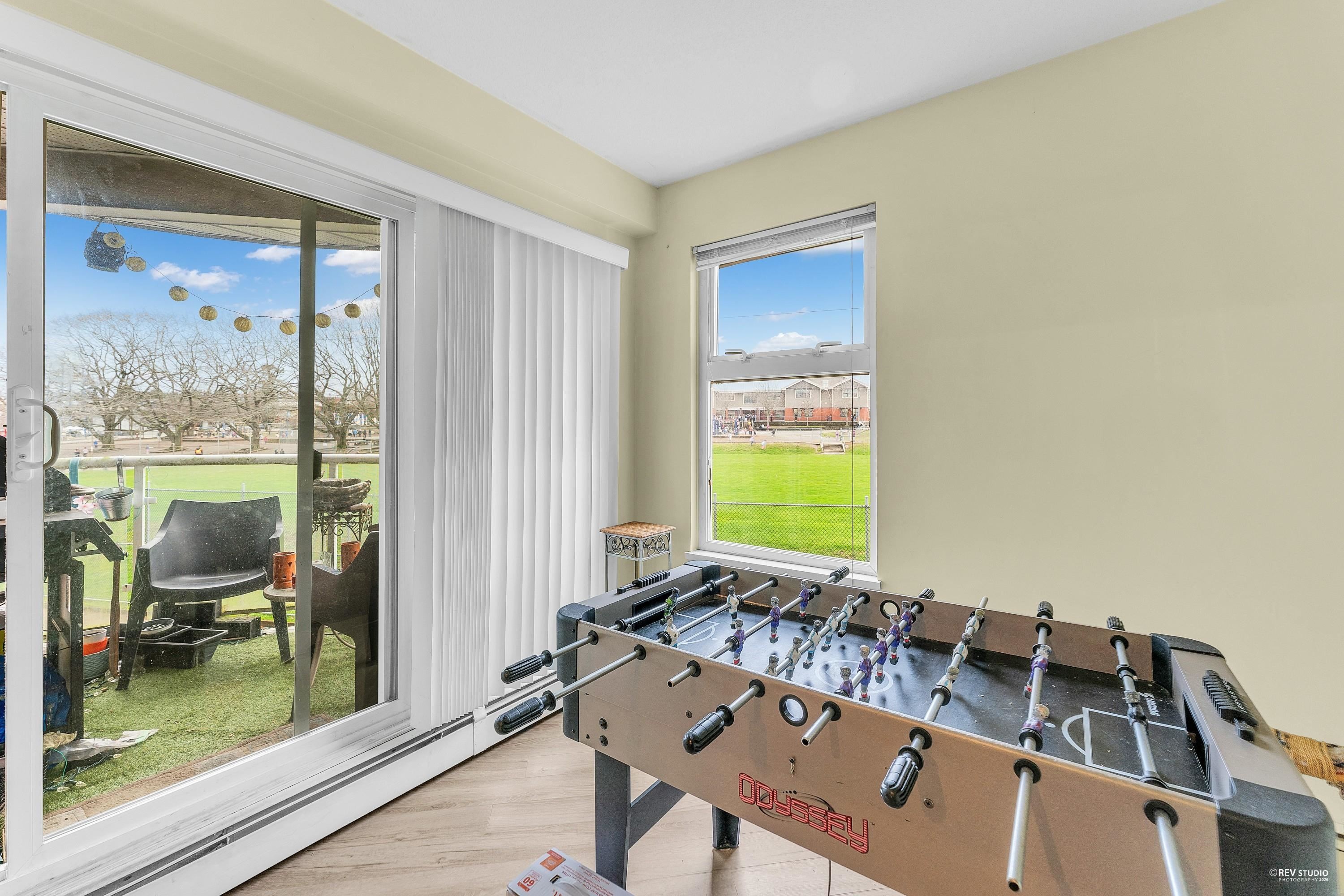 204-15233 Pacific Avenue, White Rock, BC