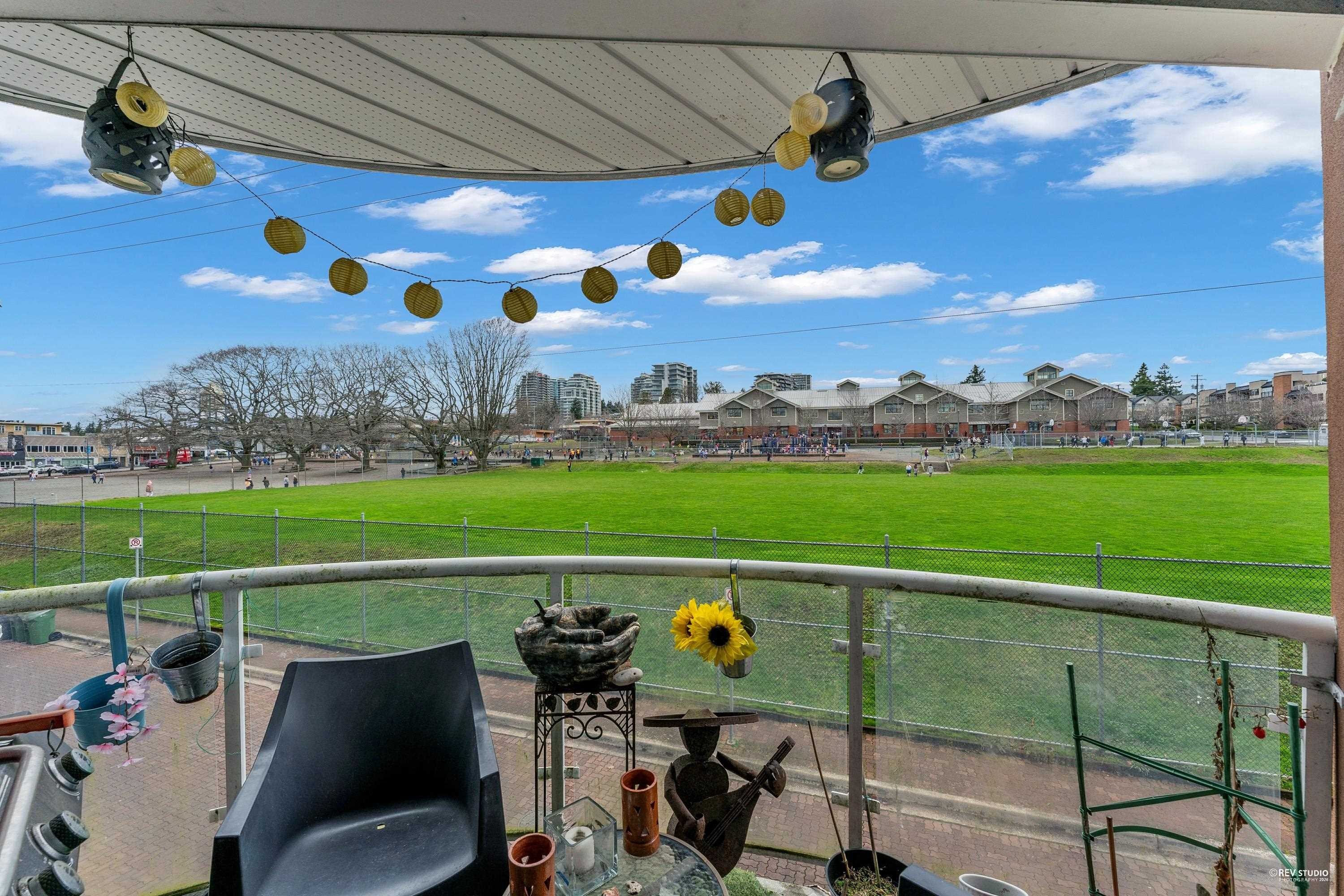 204-15233 Pacific Avenue, White Rock, BC