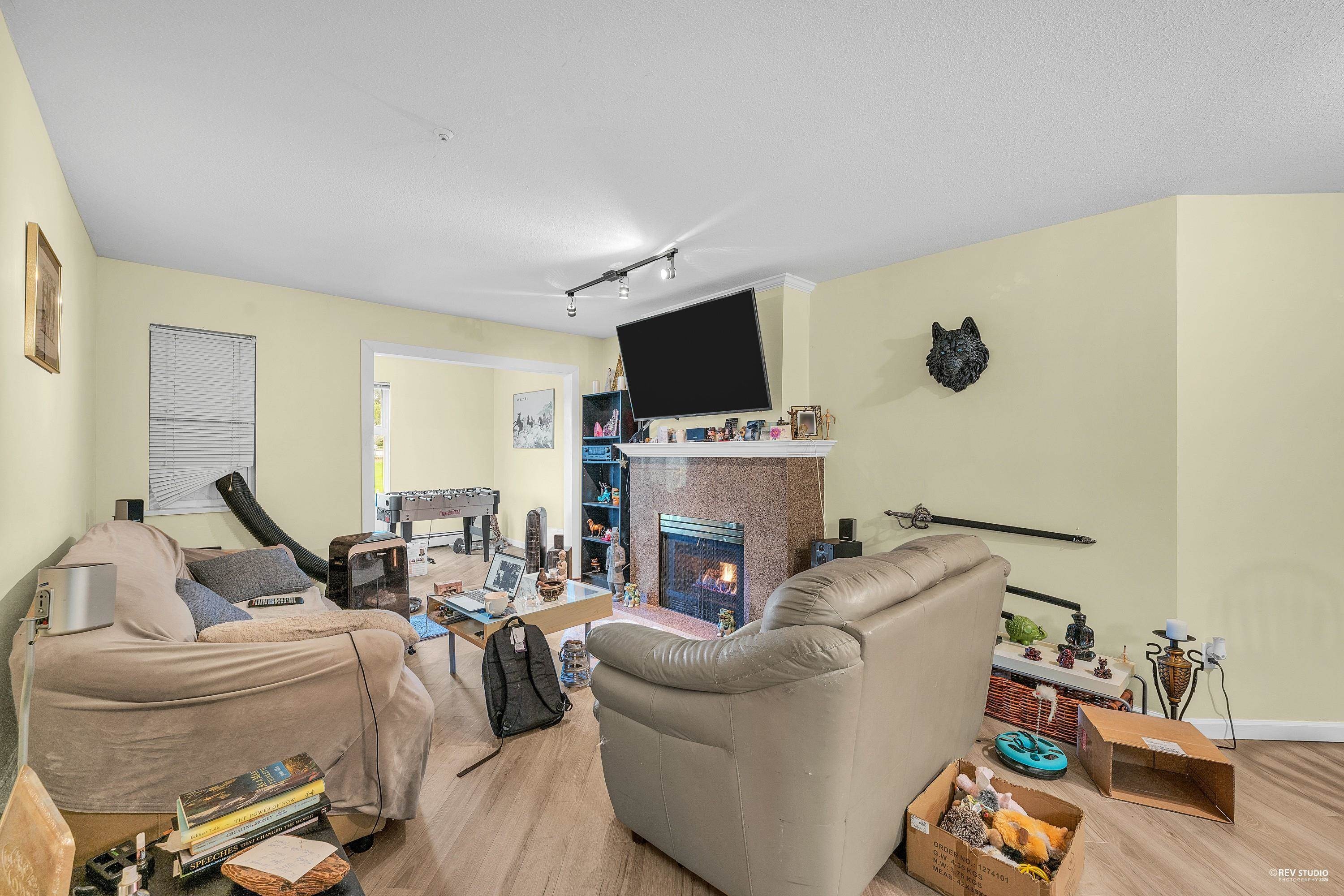 204-15233 Pacific Avenue, White Rock, BC