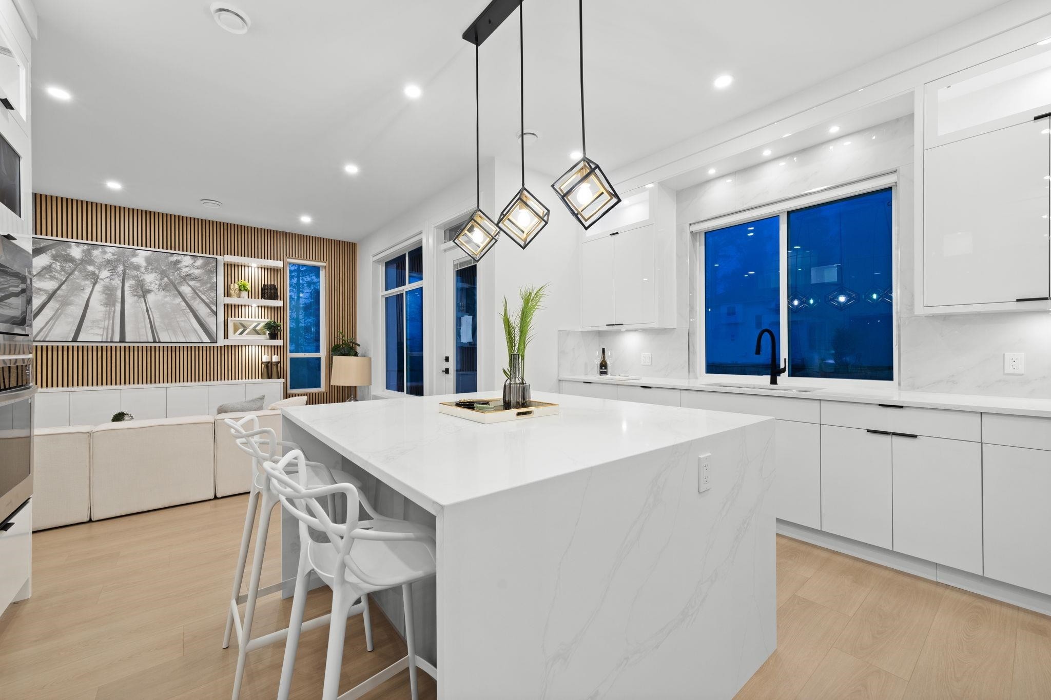 16935 0A Avenue, Surrey, BC