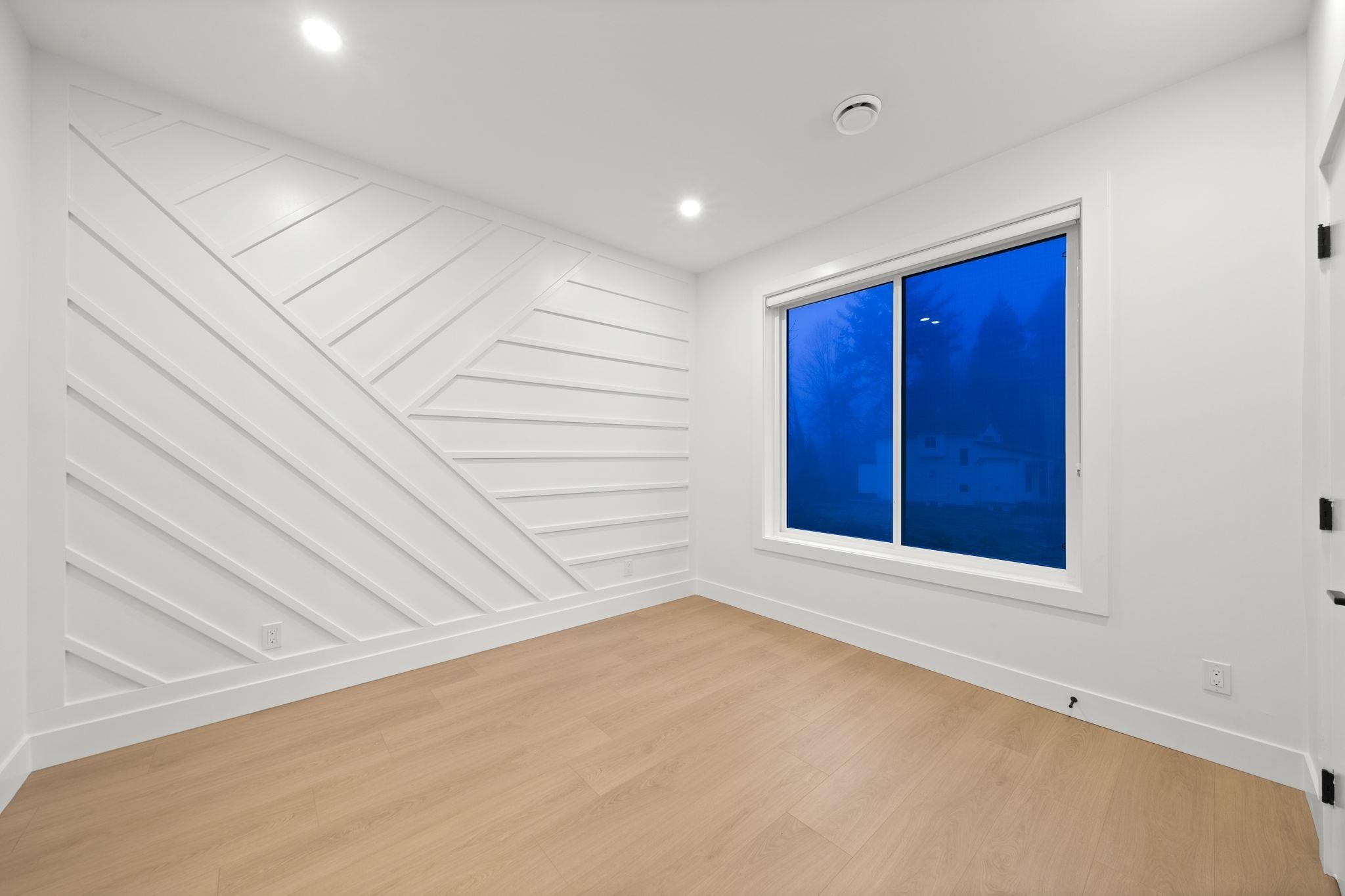 16935 0A Avenue, Surrey, BC