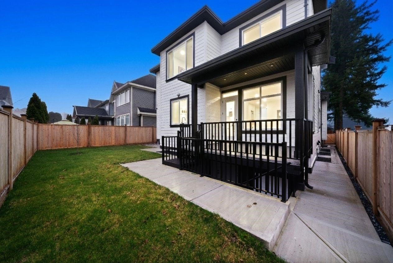 16935 0A Avenue, Surrey, BC