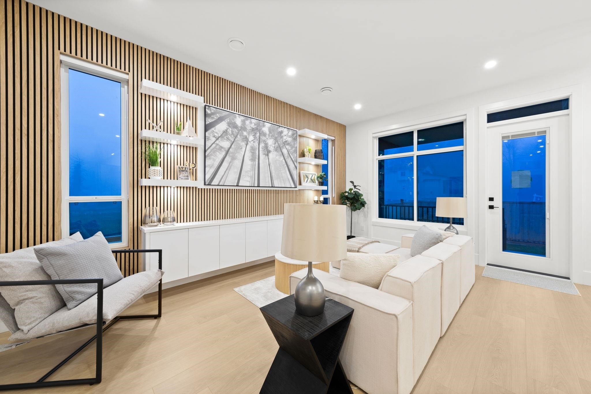 16935 0A Avenue, Surrey, BC