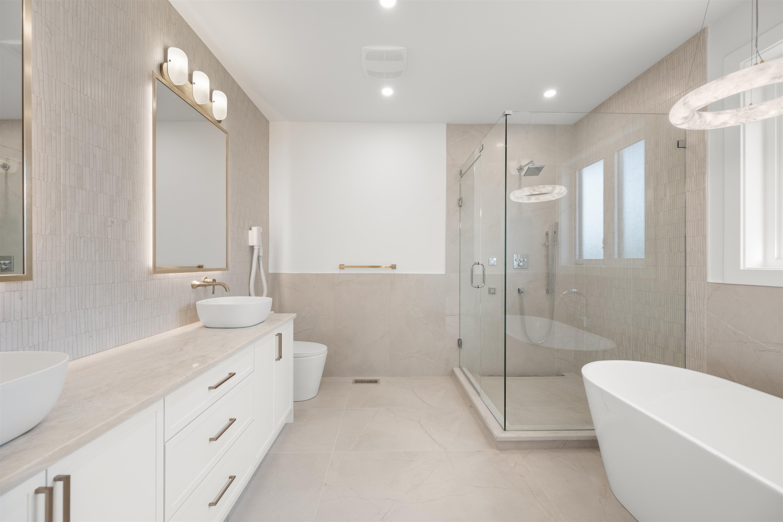 20334 42 Avenue, Langley, BC