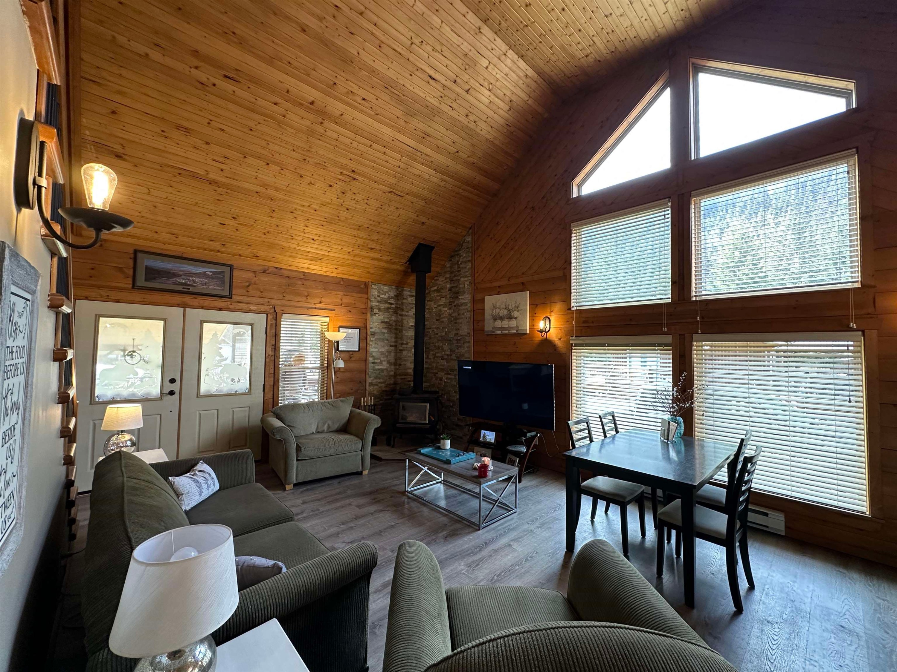 109 Missezula Lake Road, No City Value, BC