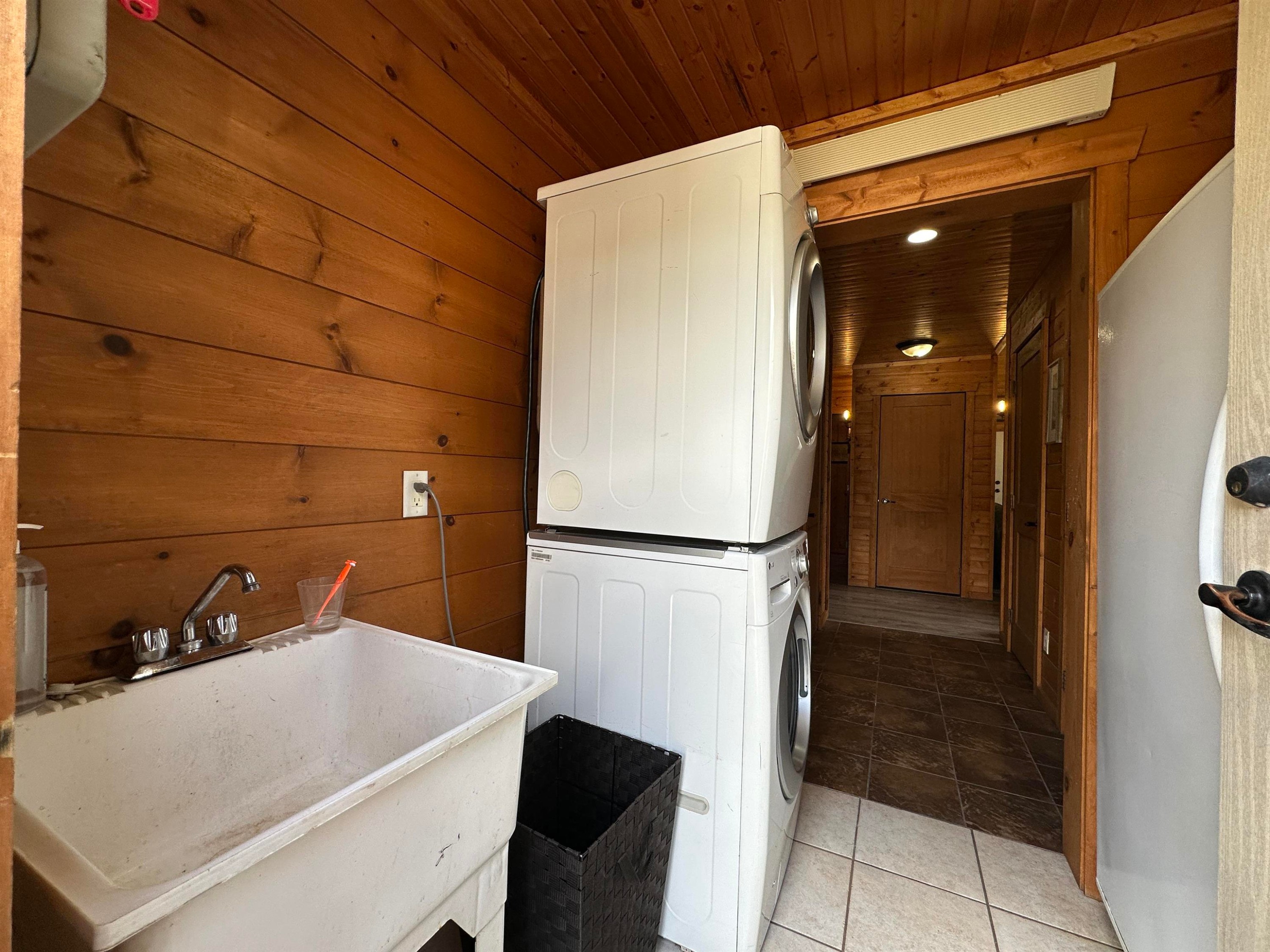 109 Missezula Lake Road, No City Value, BC