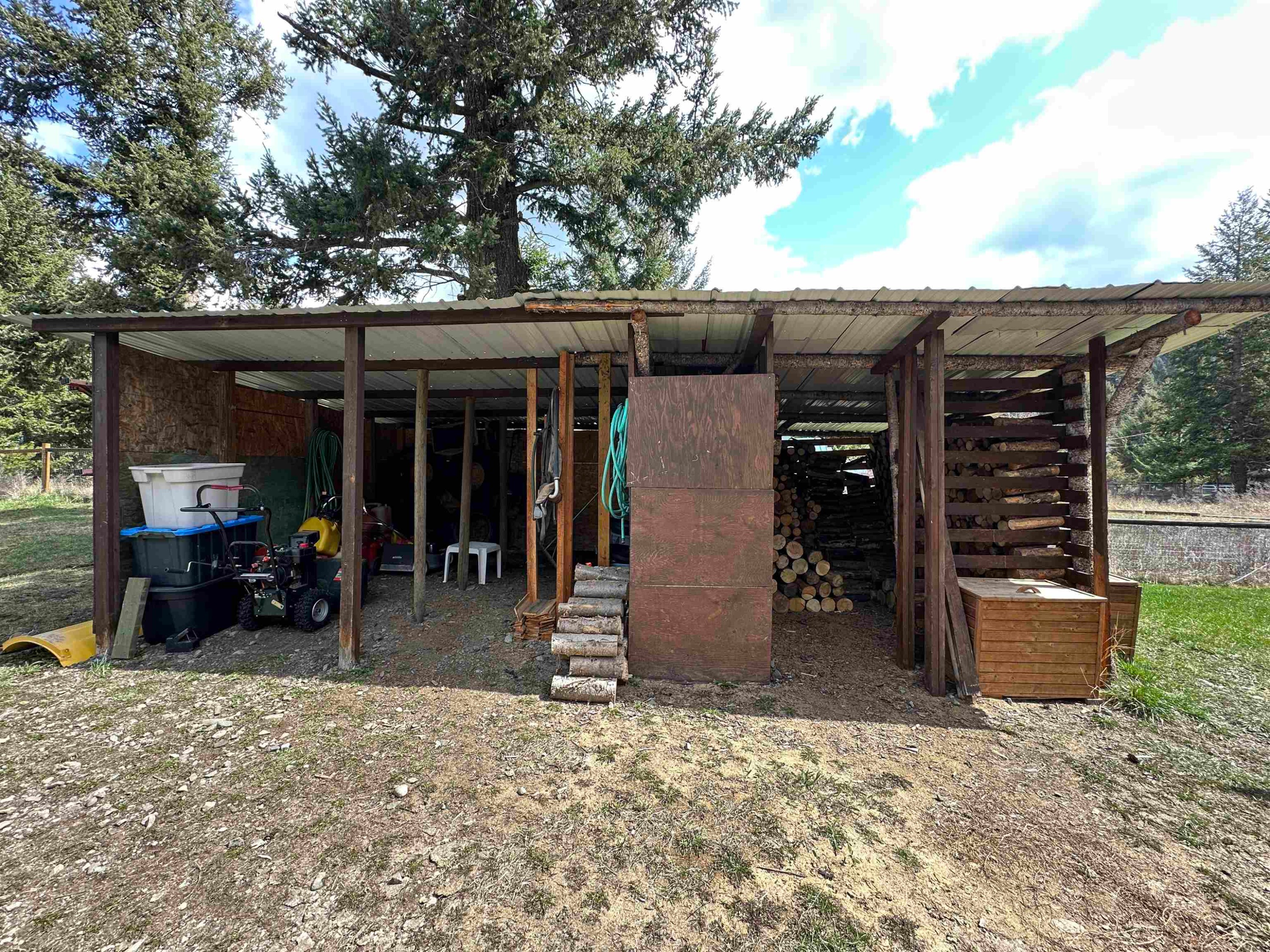 109 Missezula Lake Road, No City Value, BC