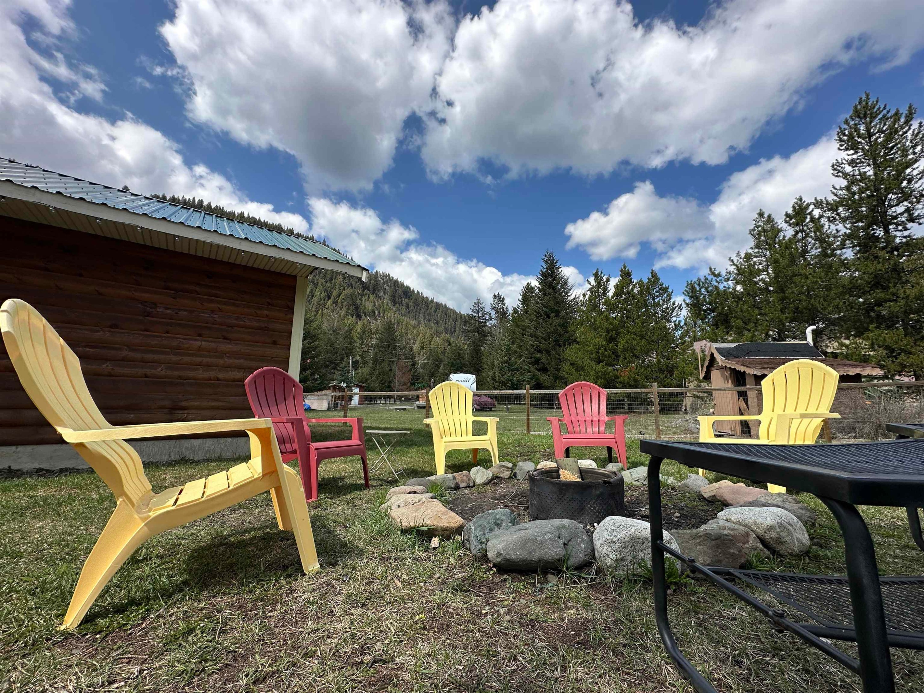 109 Missezula Lake Road, No City Value, BC