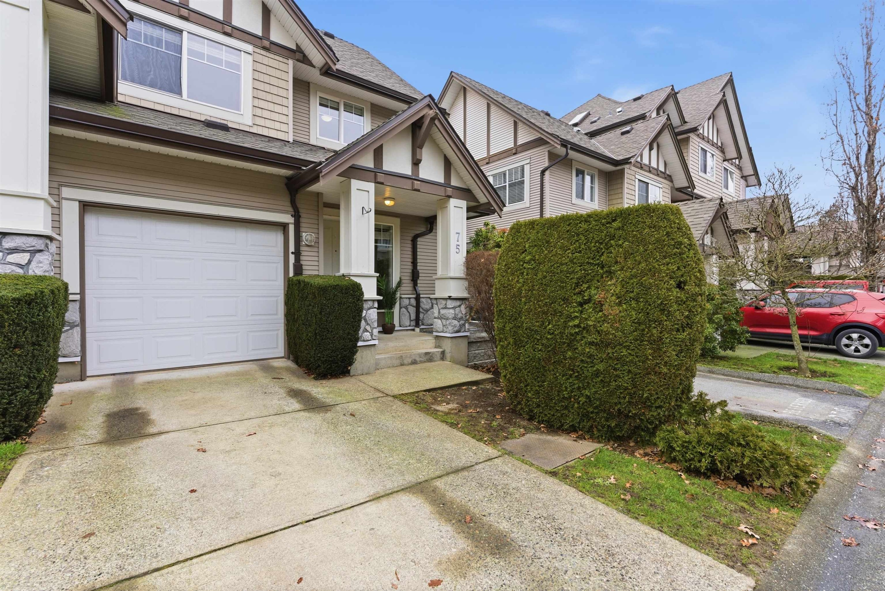 75-18221 68 Avenue, Surrey, BC